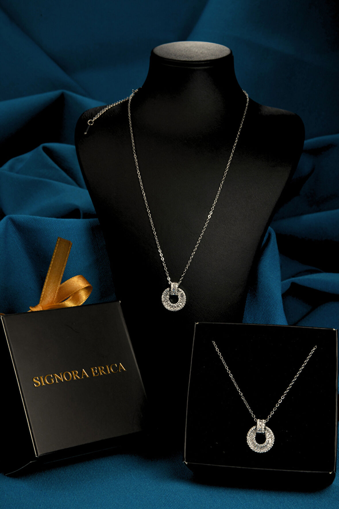 Baget Taşlı Halka Model Kadın Çelik Kolye