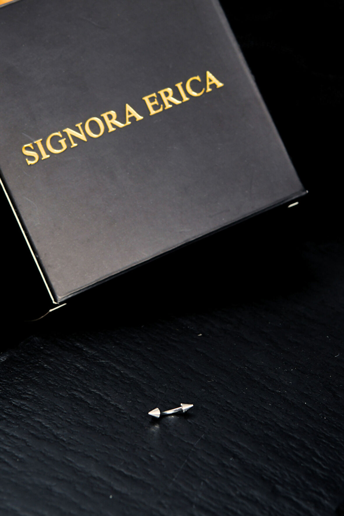 İki Ucu Çivi/Ok Kaş Piercing