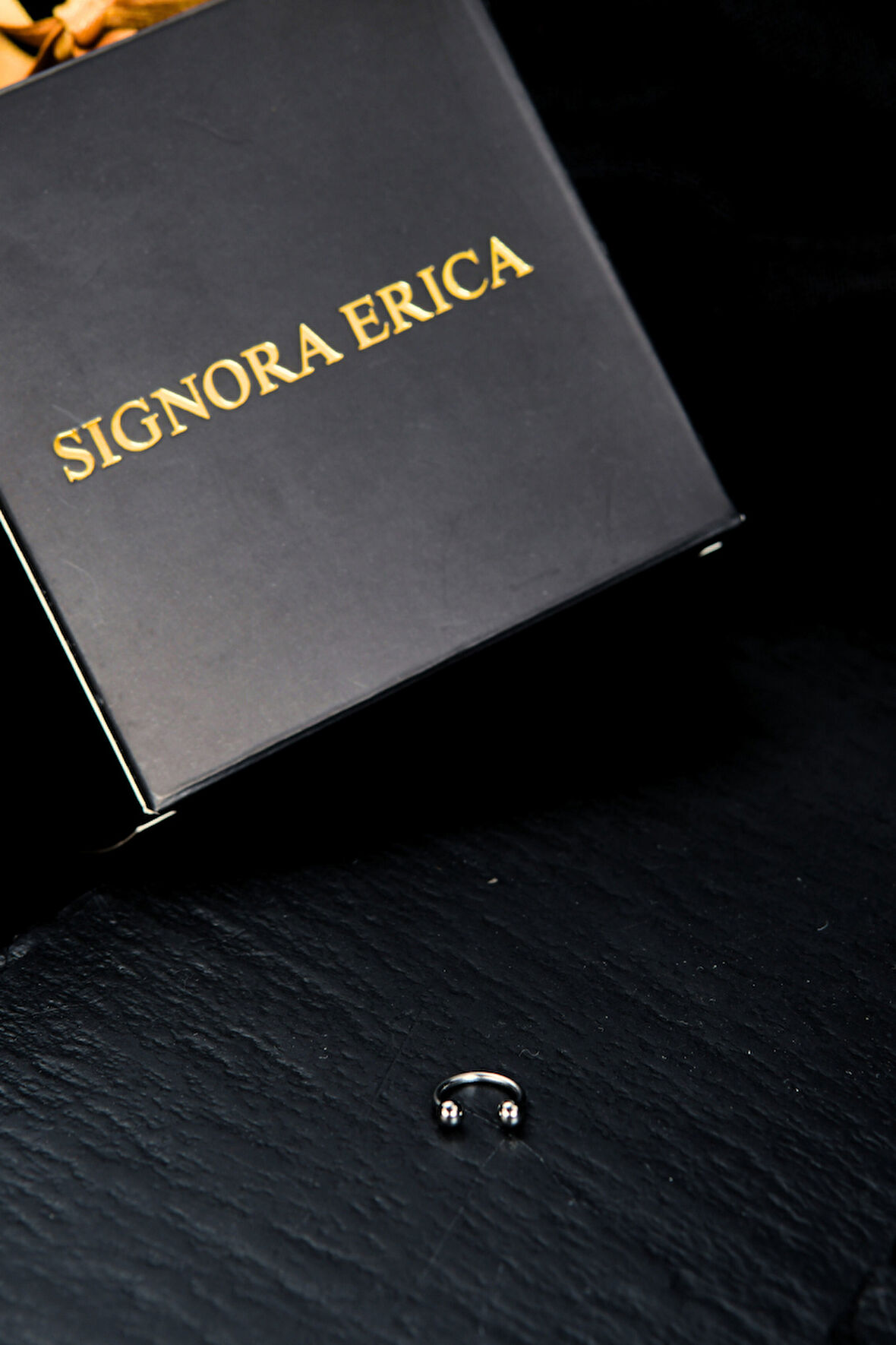 İki Ucu Yuvarlak Hem Tragus Hem Kıkırdak Piercing