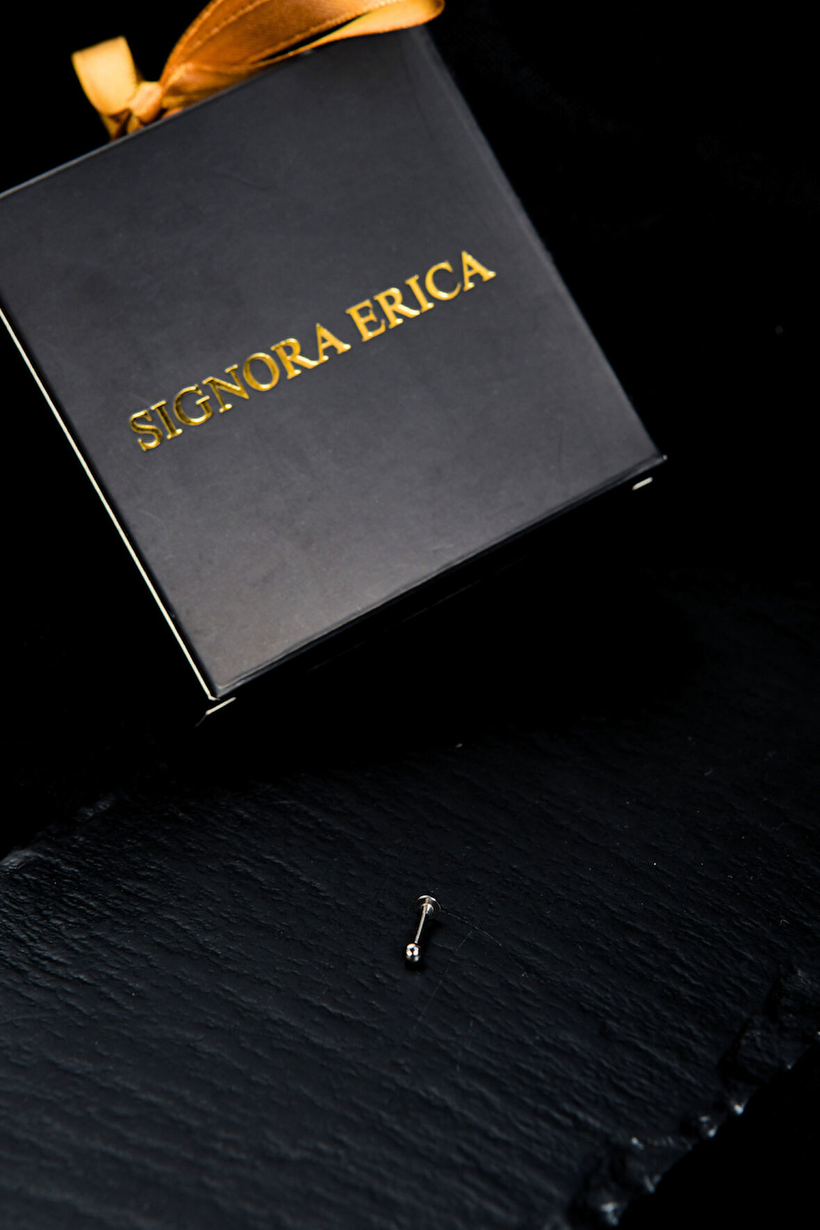 Biri Ucu Düz Bir Ucu Toplu Dudak Piercing 8mm