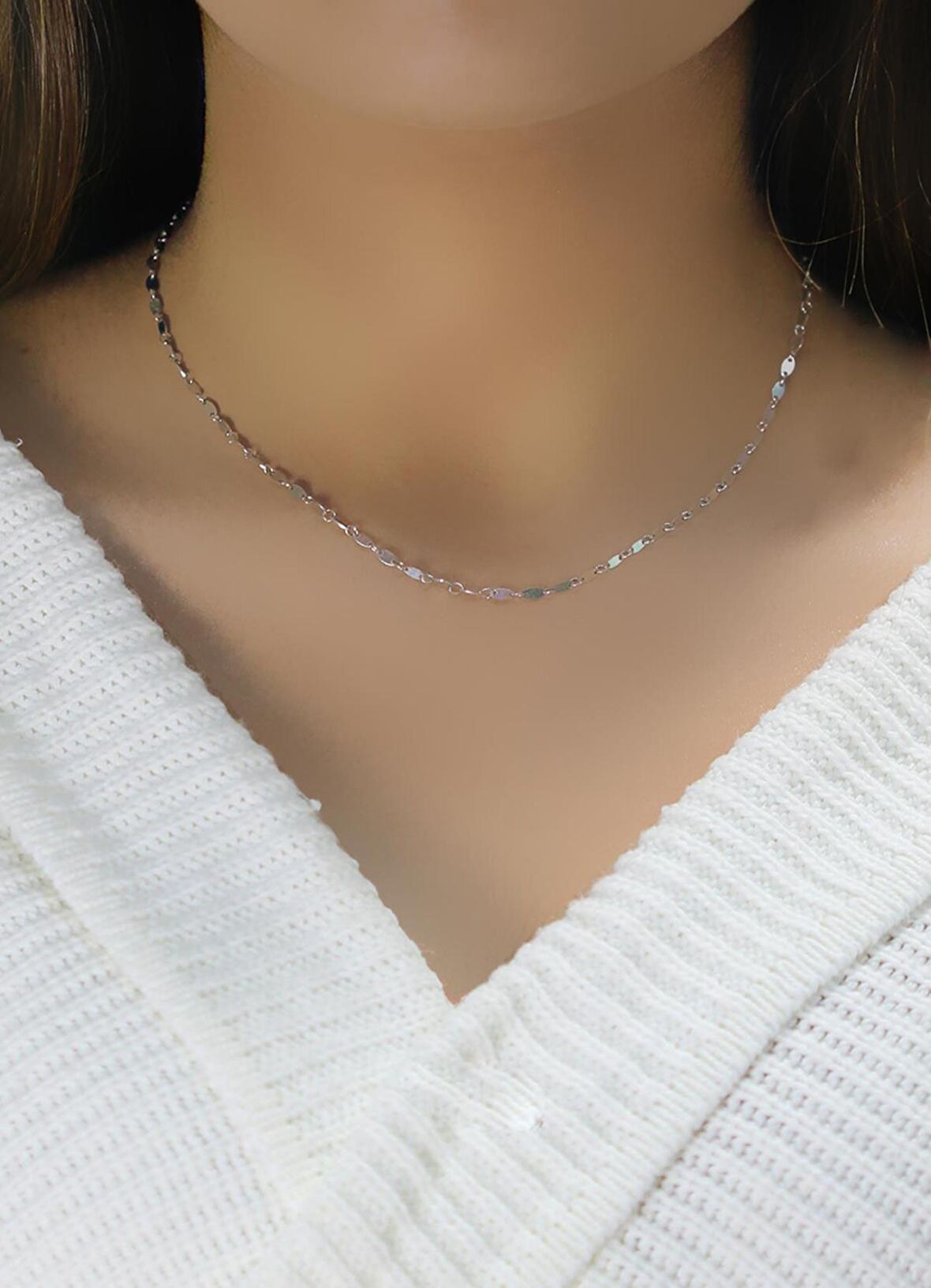 Gümüş rodyumlu mekik pullu kolye