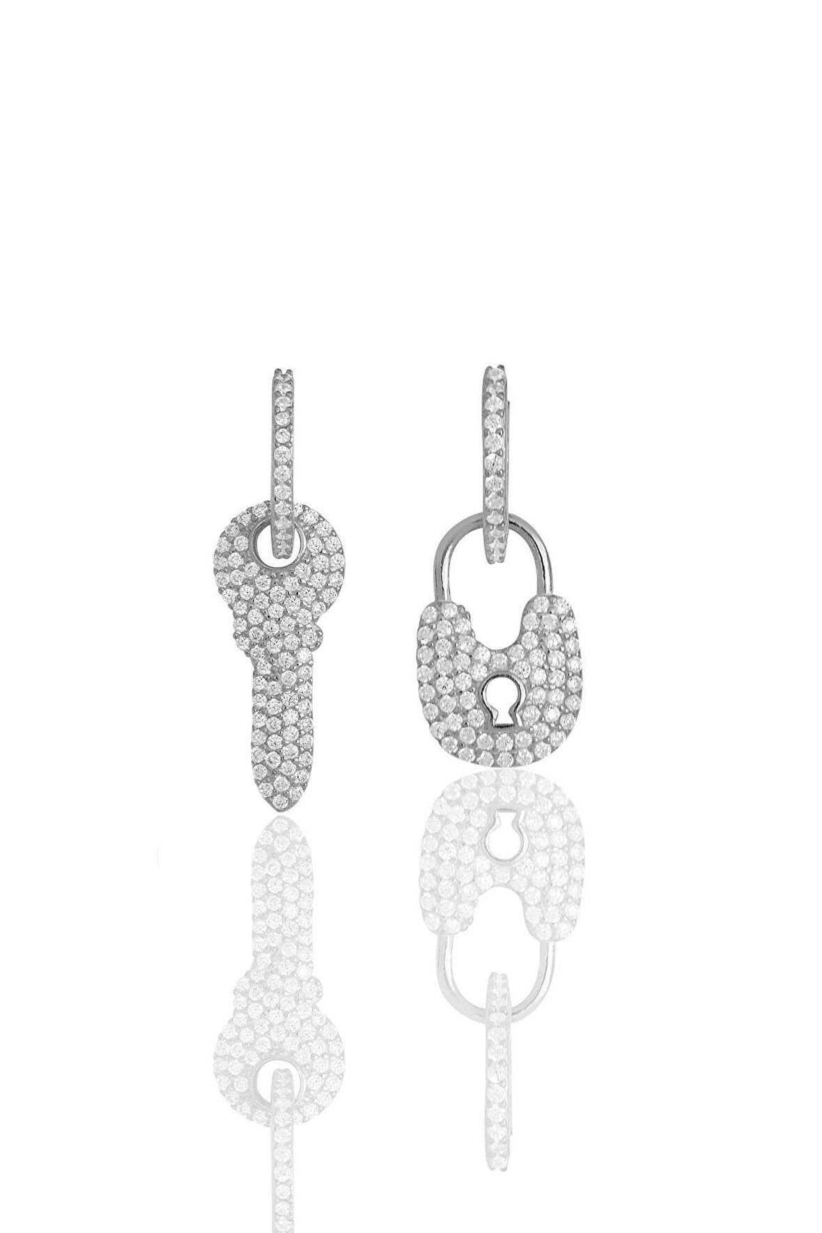 Gümüş rodyumlu zirkon taşlı kilit ve anahtar kombin küpe