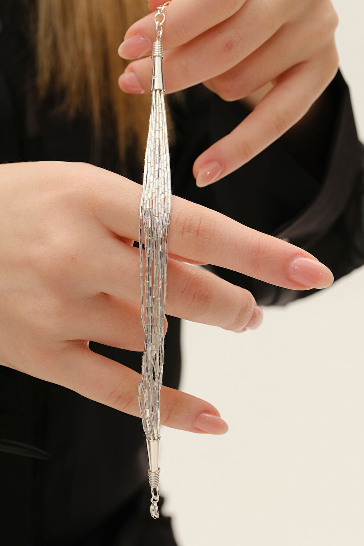 Gümüş özel tasarımlı modern görünümlü 10 sıra likit bileklik SGTL12805GUMUS