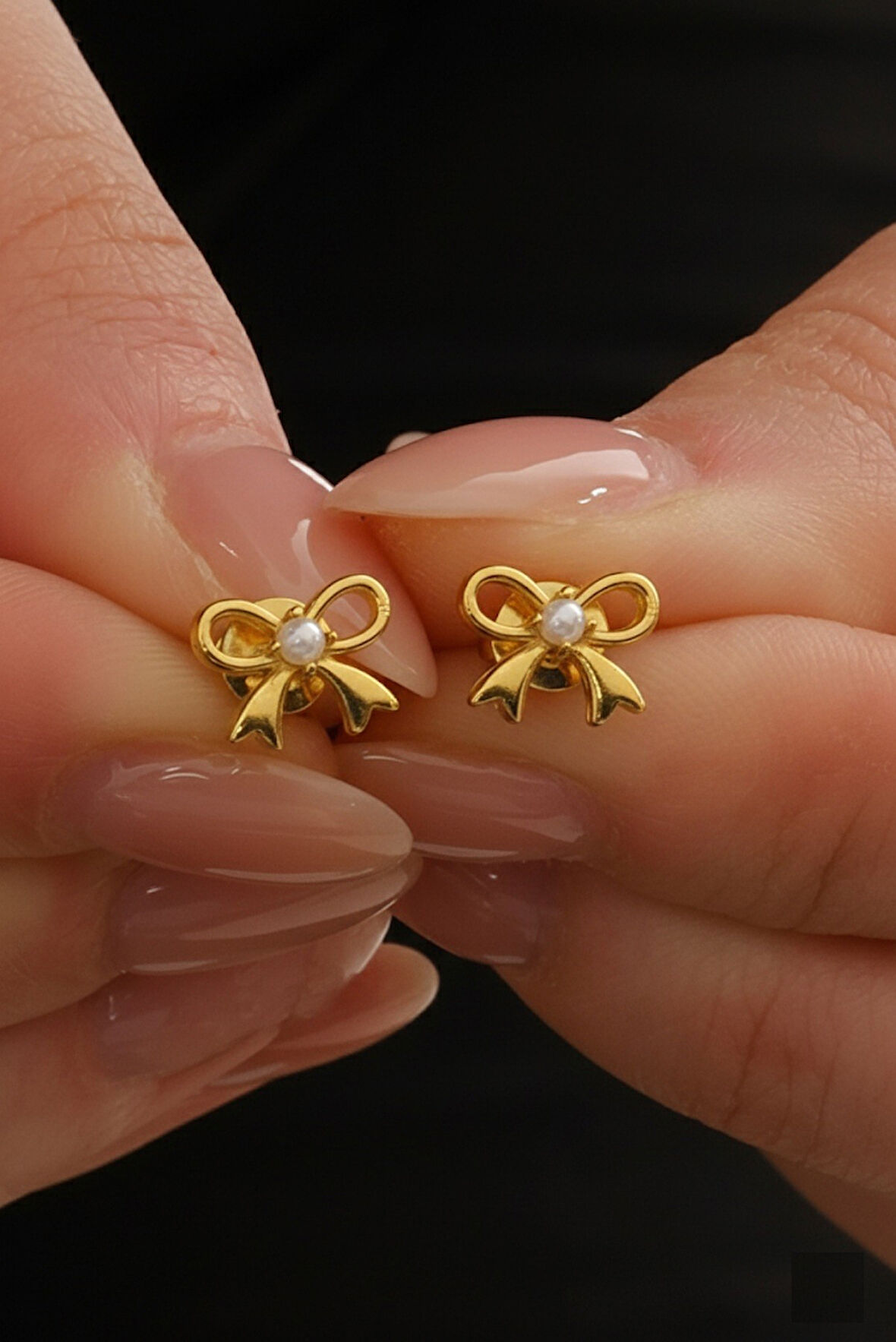 925 ayar gümüş altın yaldızlı incili fiyonk modeli küpe SGTL12829GOLD