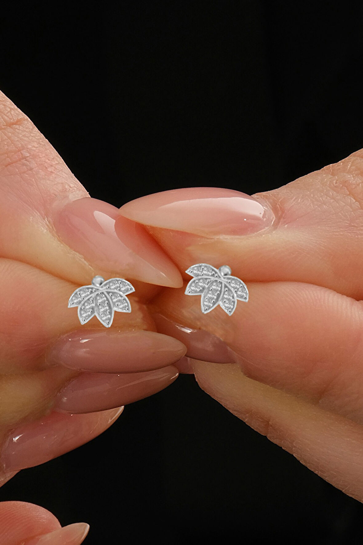 Gümüş rodyumlu zirkon taşlı lotus çiçeği küpe  SGTL12845RODAJ