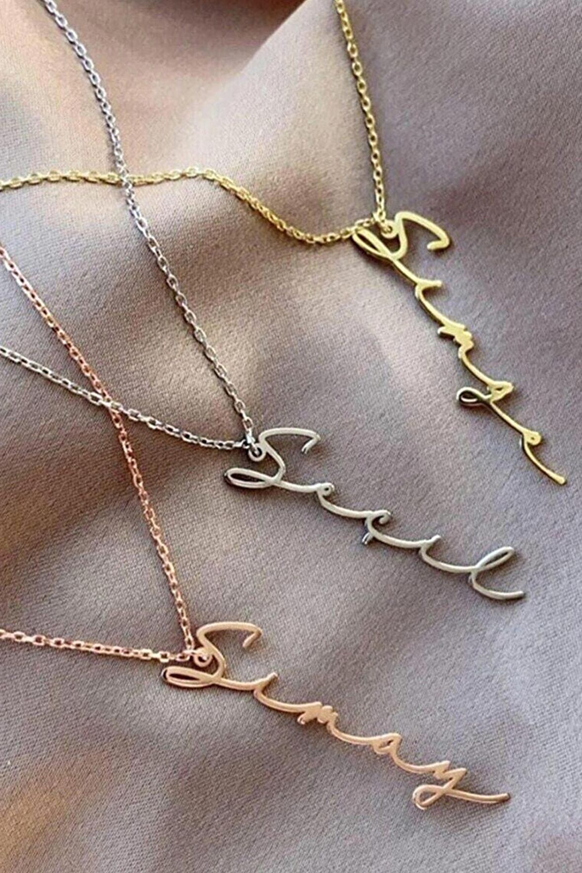 925 Ayar Gümüş Isimli Kolye