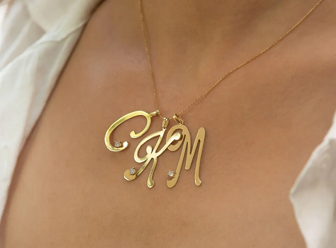 Altın Plaka Harf Kolye