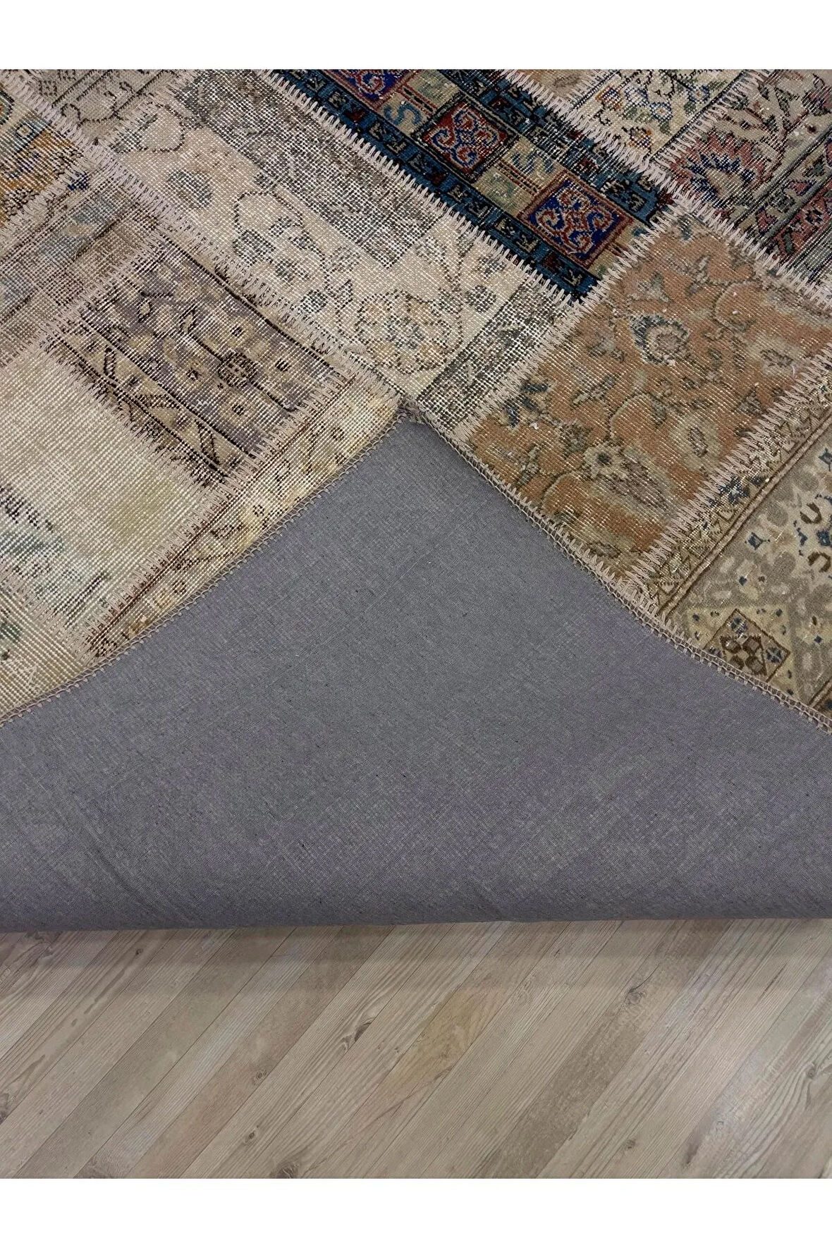Eşsiz Güzelliğe Sahip Olan Özel Patchwork Halı  162x235 cm 4022