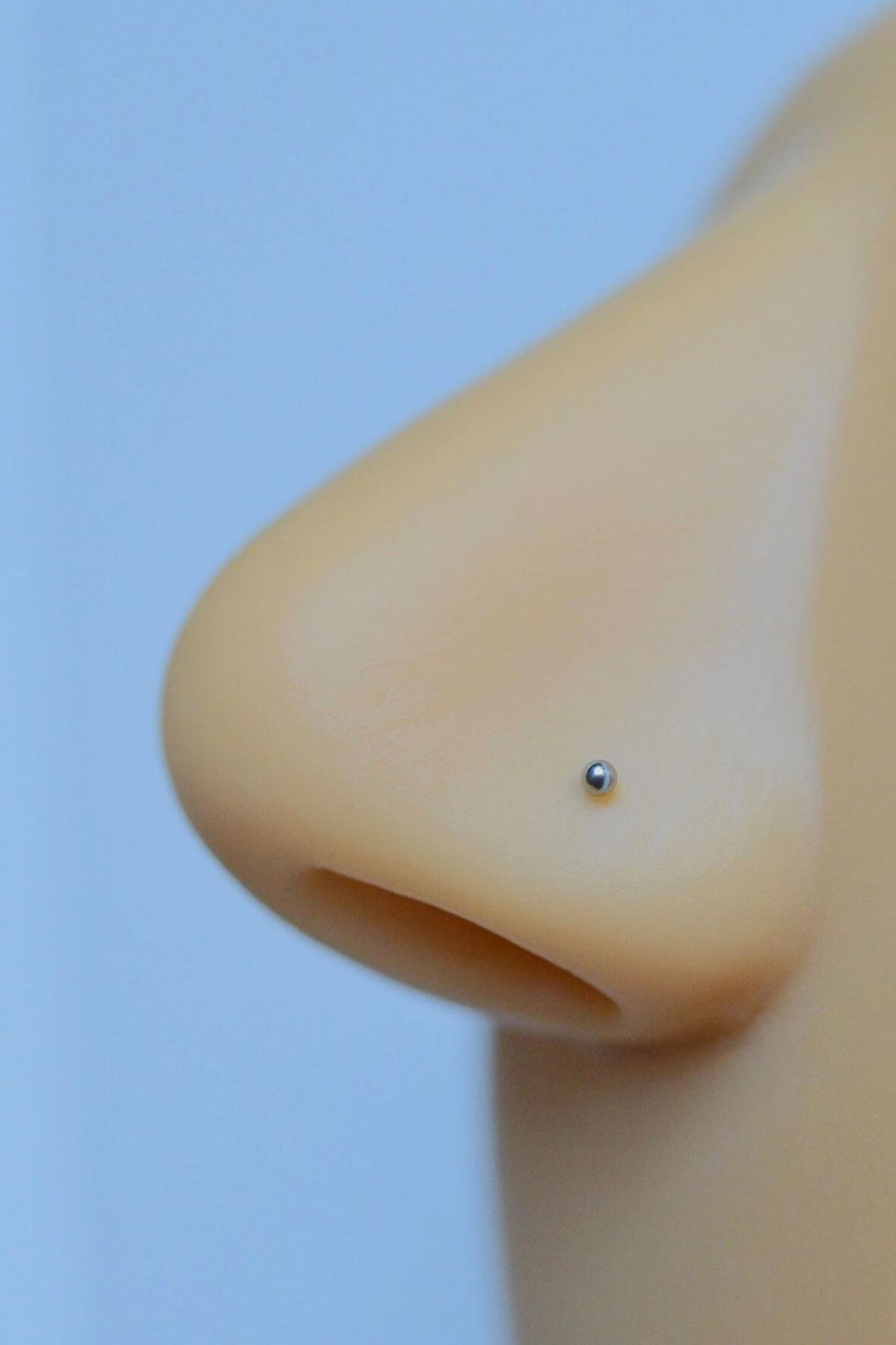 Gümüş Renk 1.5 mm Çelik Top Hızma Burun Piercingi