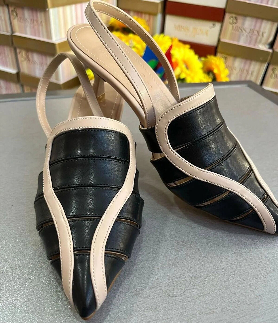 ÖZEL TASARIM 2025 MODEL AÇIK TOPUK KADIN AYAKKABI 5 CM MİNİ TOPUK