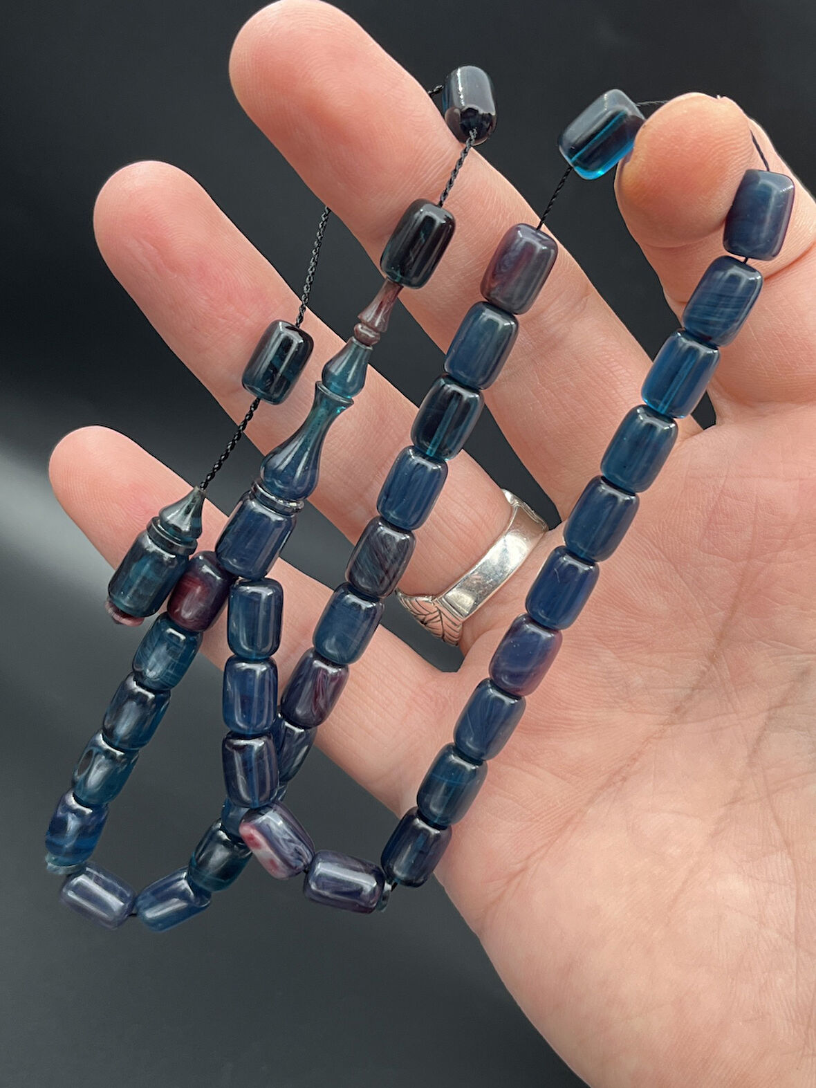 Lacivert-Mor Karışımı Sıkma Kehribar Kapsül Kesim Tesbih 33'lü 7x10 mm – SK450230.190425