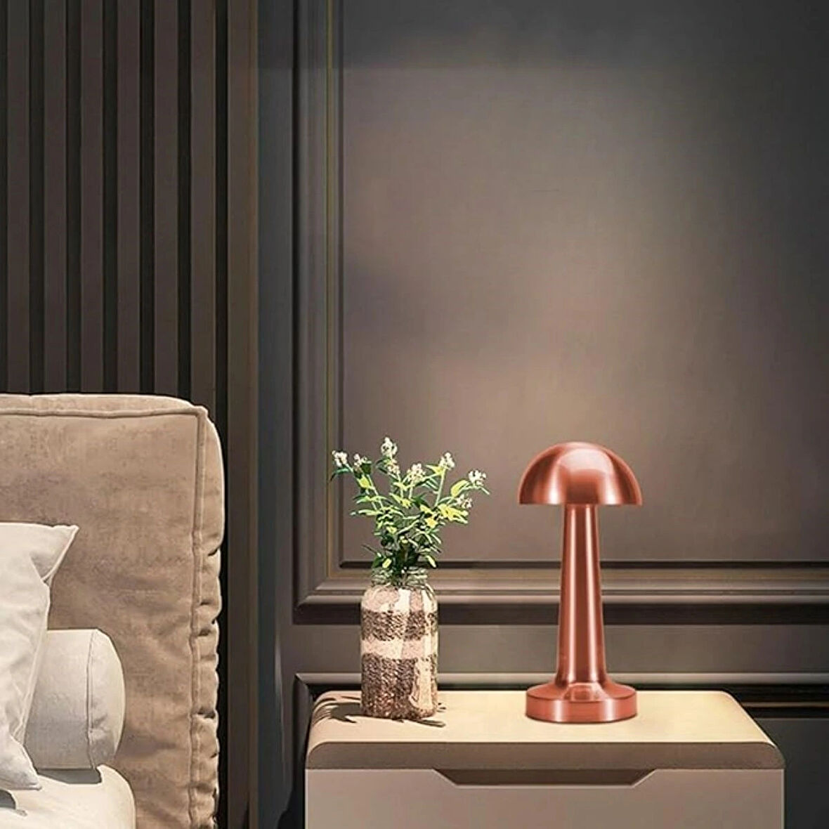 Leyloş Mantar Model Bronz Renk Şarjlı Dokunmatik 3 Renkli Led Masa Lambası