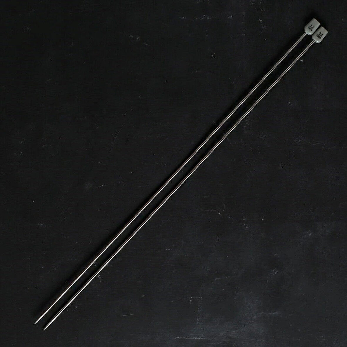 Leyloş Crafts 2,5 Mm 35 Cm Titanyum Örgü Şişi