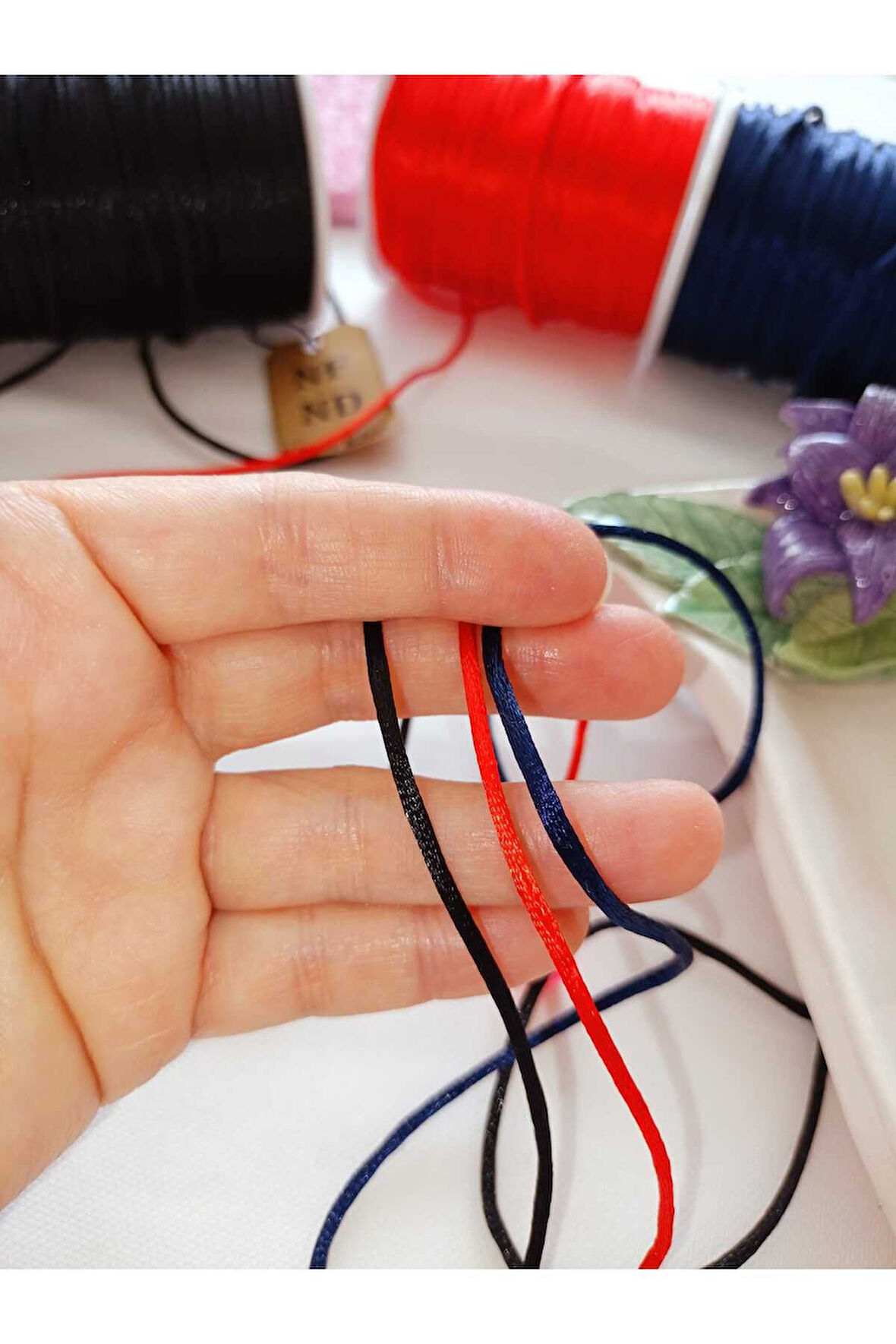 2'ŞER METRE FLOŞ İP SIÇAN KUYRUĞU KALINLIĞI 2mm SİYAH KIRMIZI LACİVERT BİLEKLİK TAKI HEDİYELİK İPİ