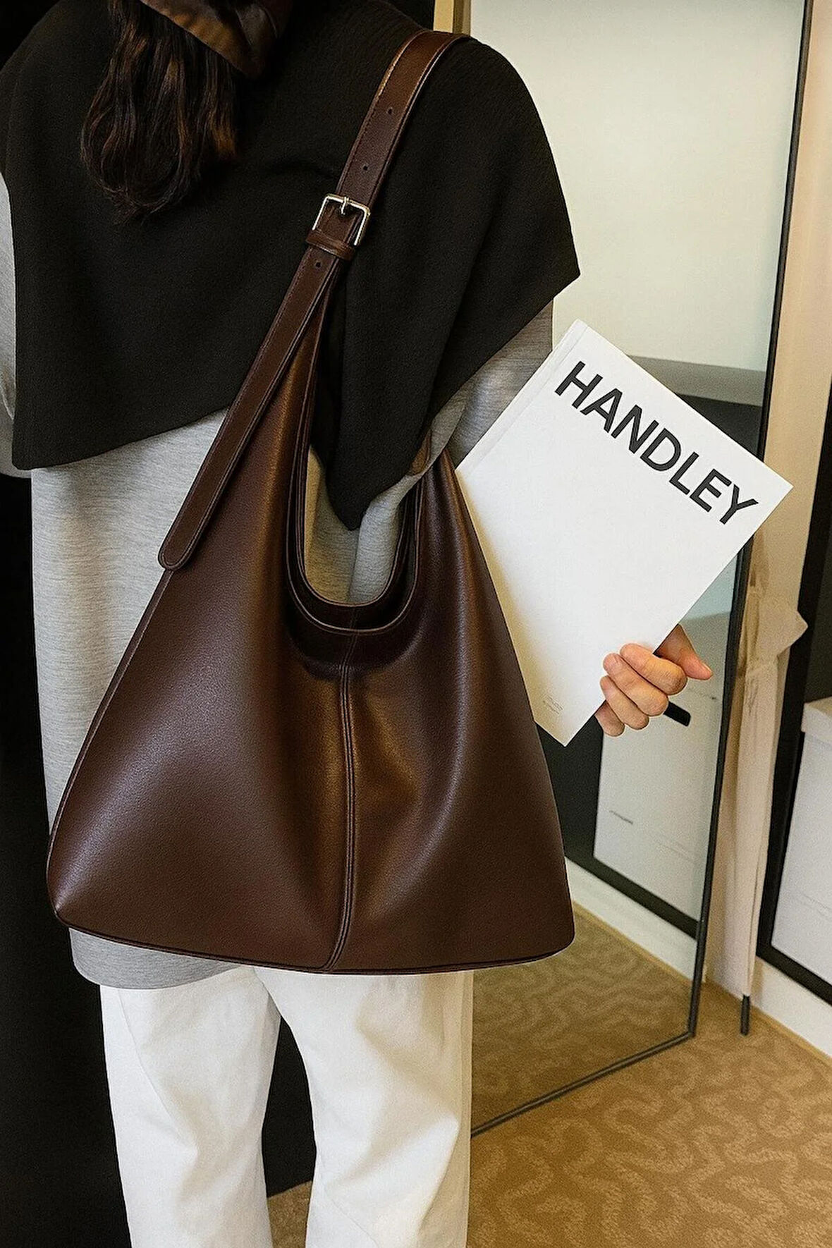 Minimalist Büyük Omuz Çantası – Şık Günlük Tote Bag | Zarif Kadın Çantası | Geniş Casual Tasarım