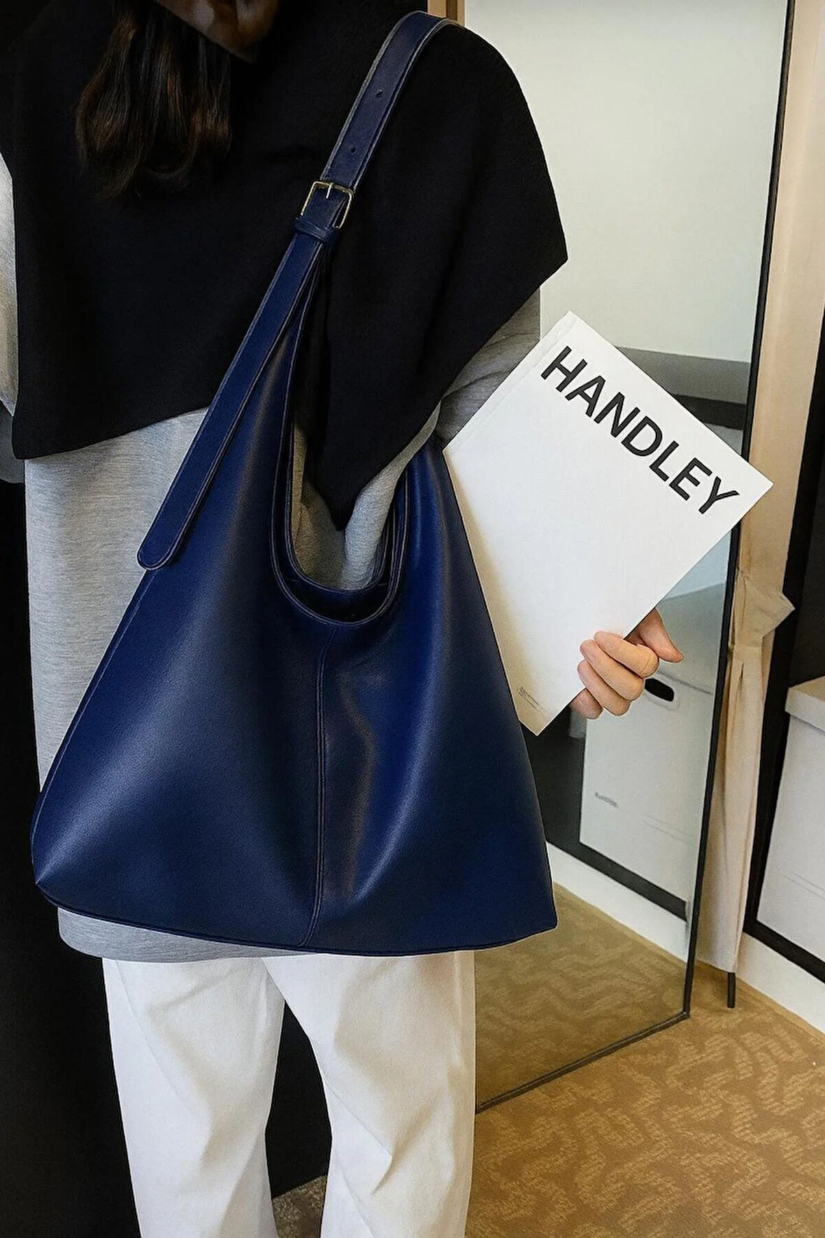 Minimalist Büyük Omuz Çantası – Şık Günlük Tote Bag | Zarif Kadın Çantası | Geniş Casual Tasarım