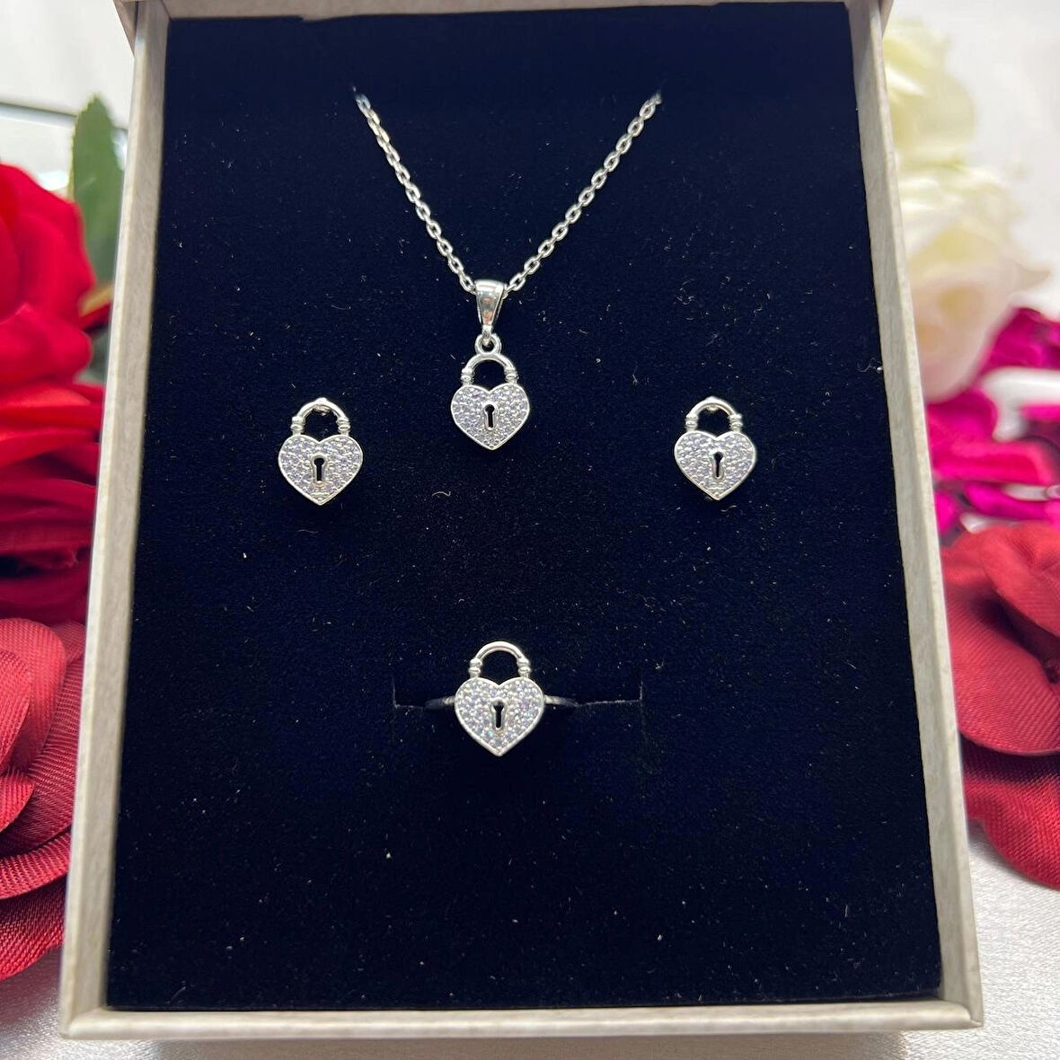 Kalp Kilit Model Kadın 3'lü Set 925 Ayar Gümüş Zirkon Taşlı