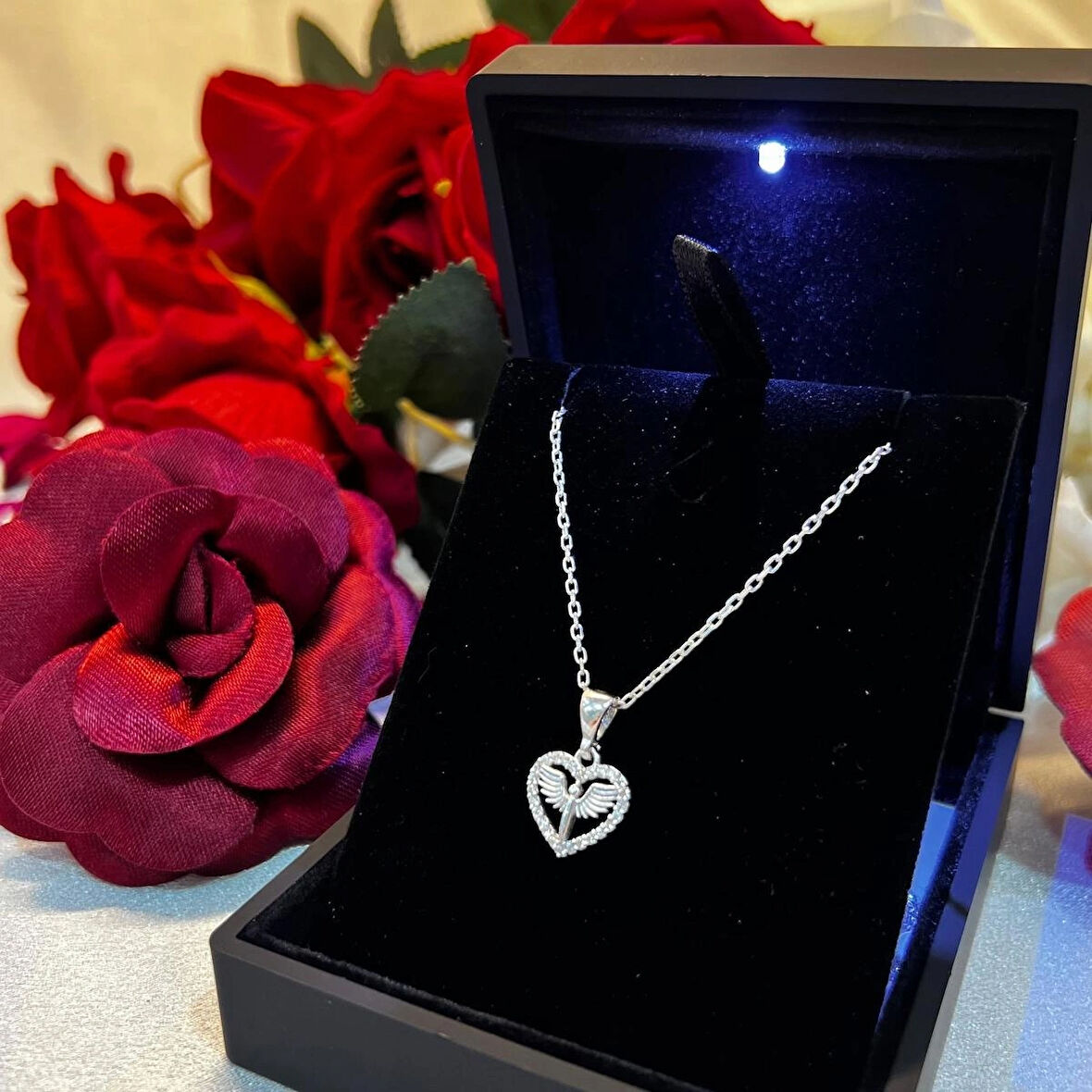 Melek Kanadı Kalp Figürlü Kadın Kolye 925 Ayar Gümüş Zirkon Taşlı