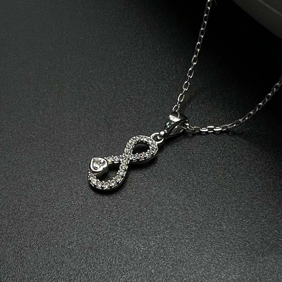 Kalp ve Sonsuzluk Figürlü Kadın Kolye 925 Ayar Gümüş Zirkon Taşlı
