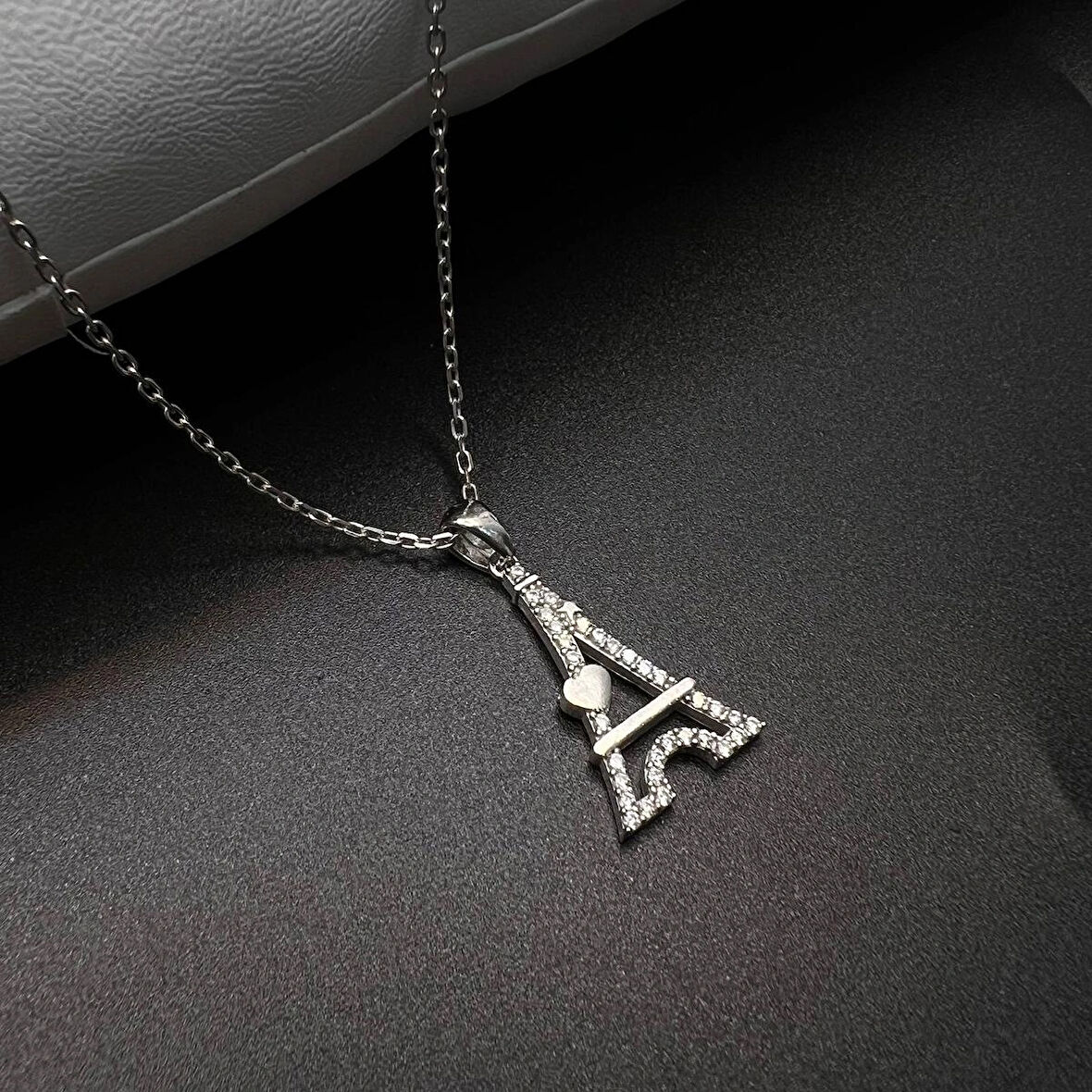 Eyfel Kulesi Figürlü Kadın Kolye 925 Ayar Gümüş Zirkon Taşlı