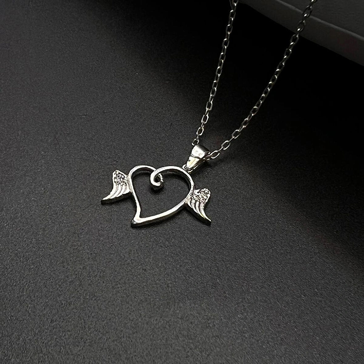 Melek Kanatlı Kalp Figürlü Kadın Kolye 925 Ayar Gümüş