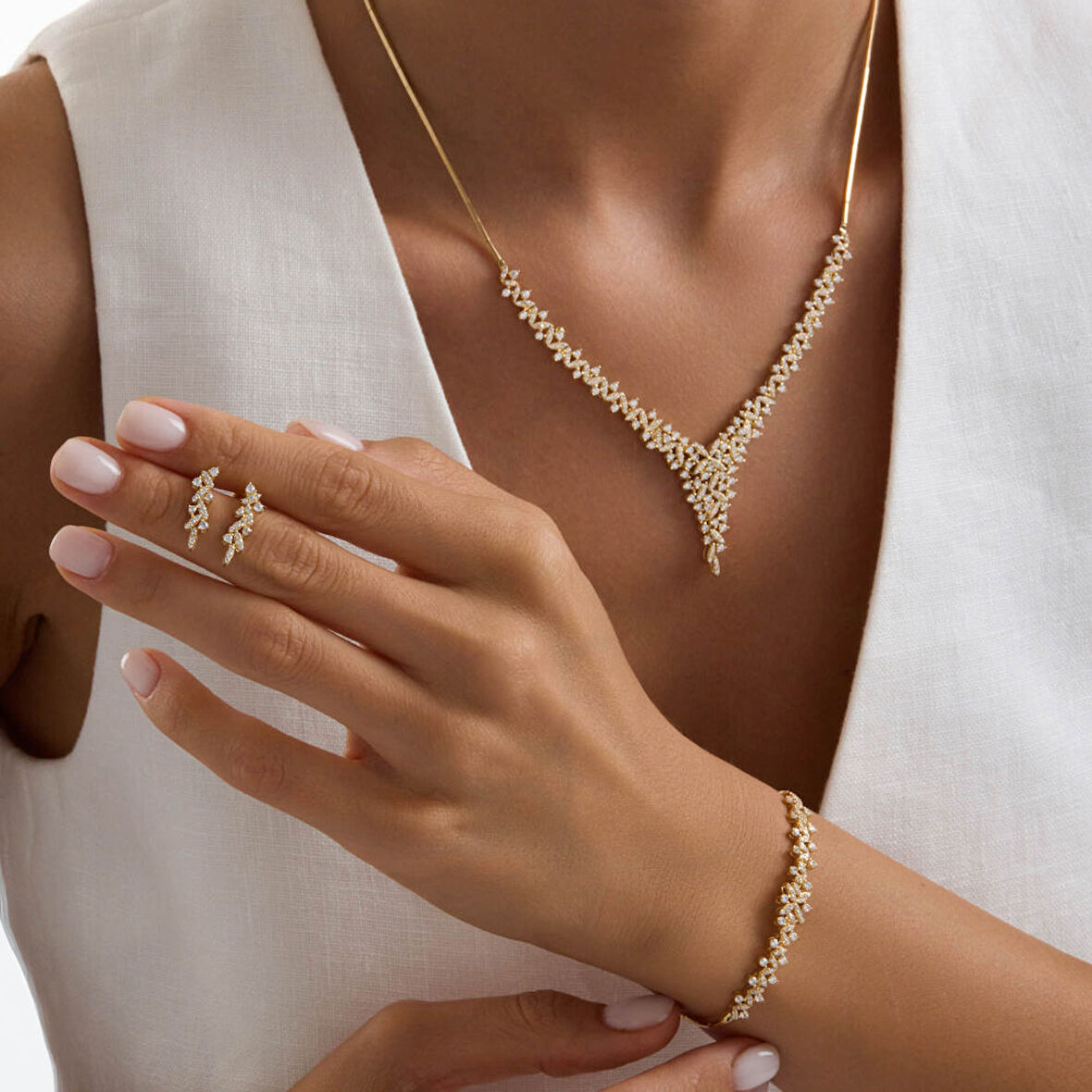 Yıldız Seli Sarı Altın Takı Seti