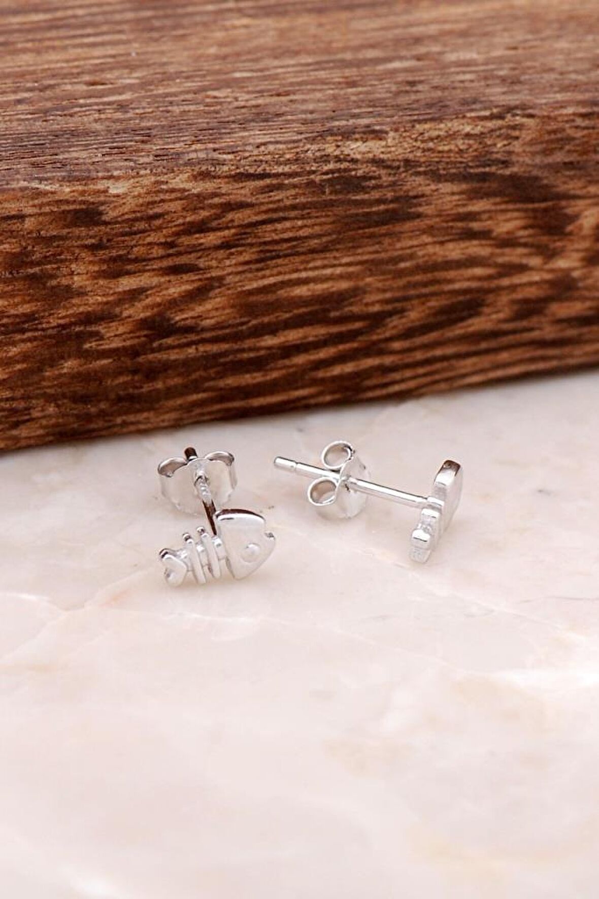 Balık Tasarımlı Elişi Gümüş Küpe 3841