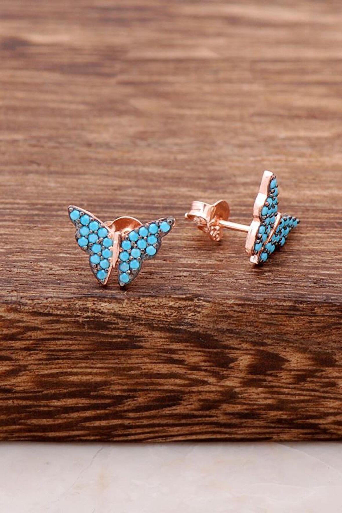 Kelebek Tasarımlı Turkuaz Taşlı Rose Gümüş Küpe 3788