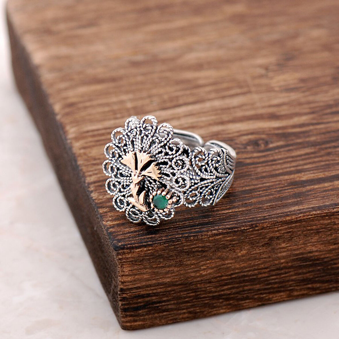 Karanfilli Telkari İşlemeli Gümüş Yüzük 2506