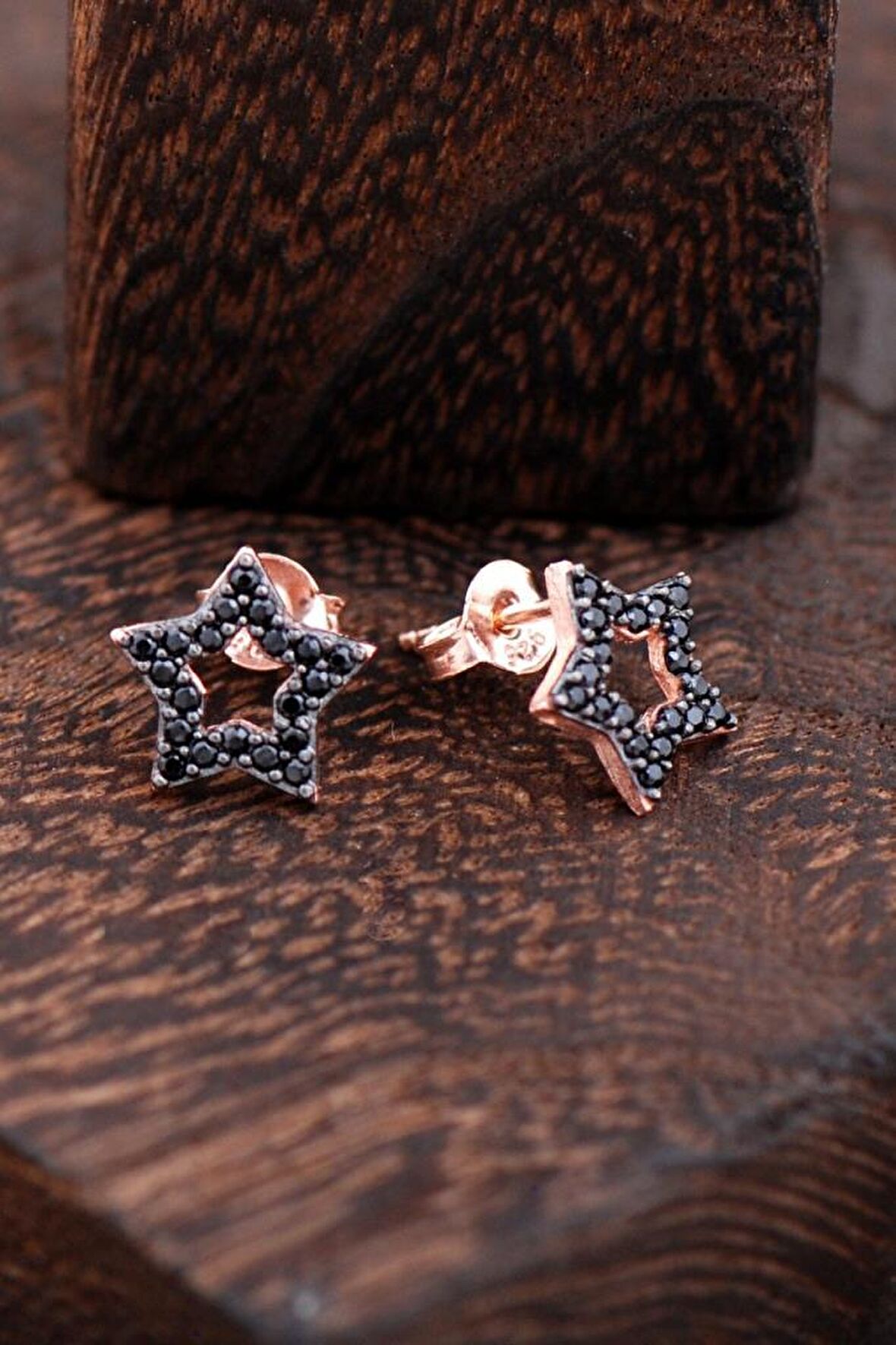 Yıldızlı Rose Gümüş Küpe 2415