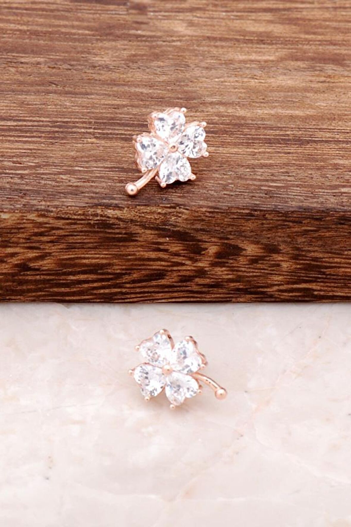 Zirkon Taşlı Rose Gümüş Yonca Tasarım Küpe 2104