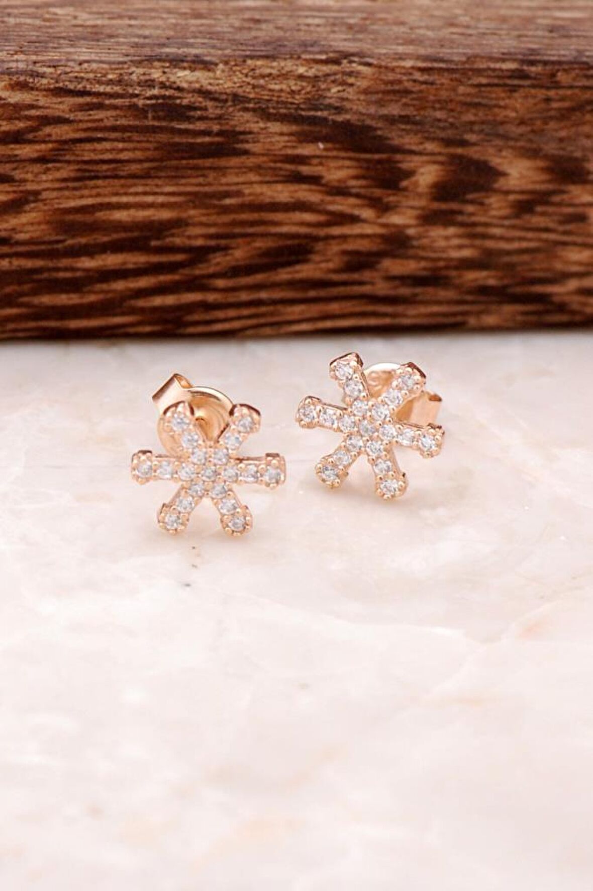 Zirkon Taşlı Kar Tanesi Rose Gümüş Küpe 1655