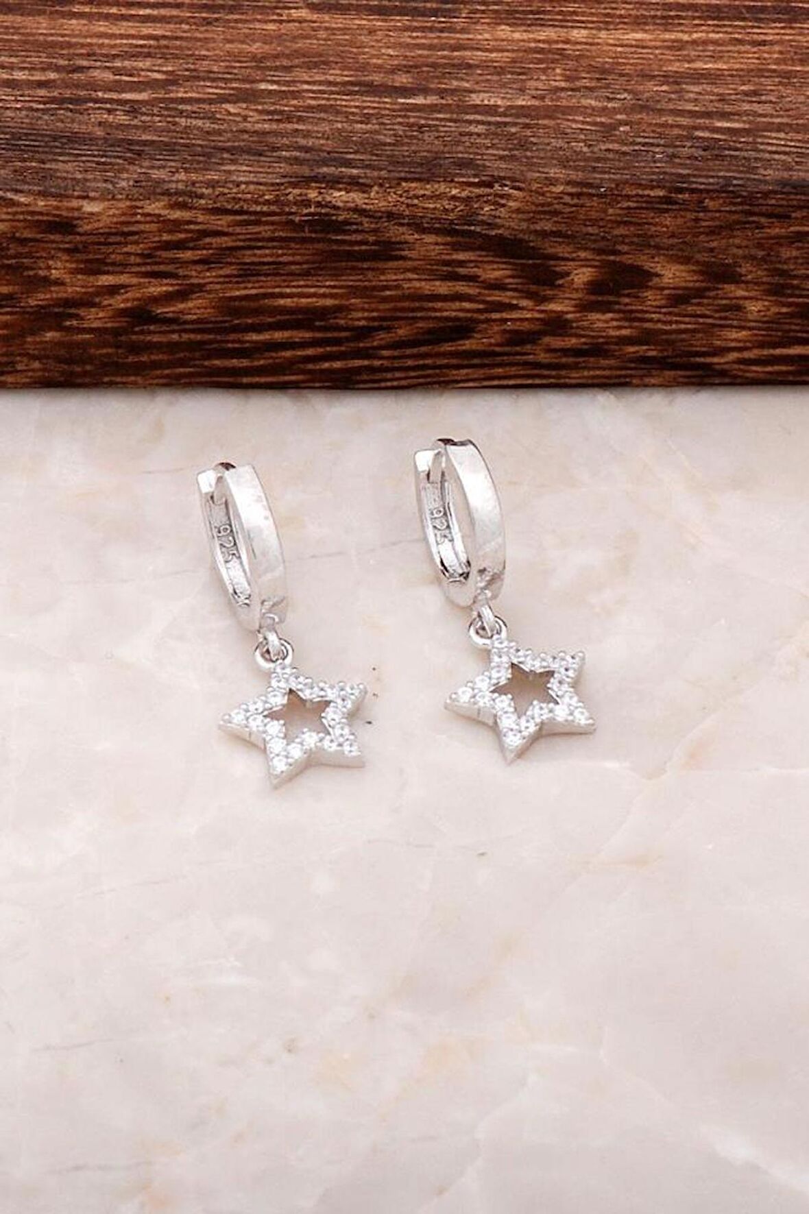 Yıldız Tasarımlı Gümüş Halka Küpe 4437