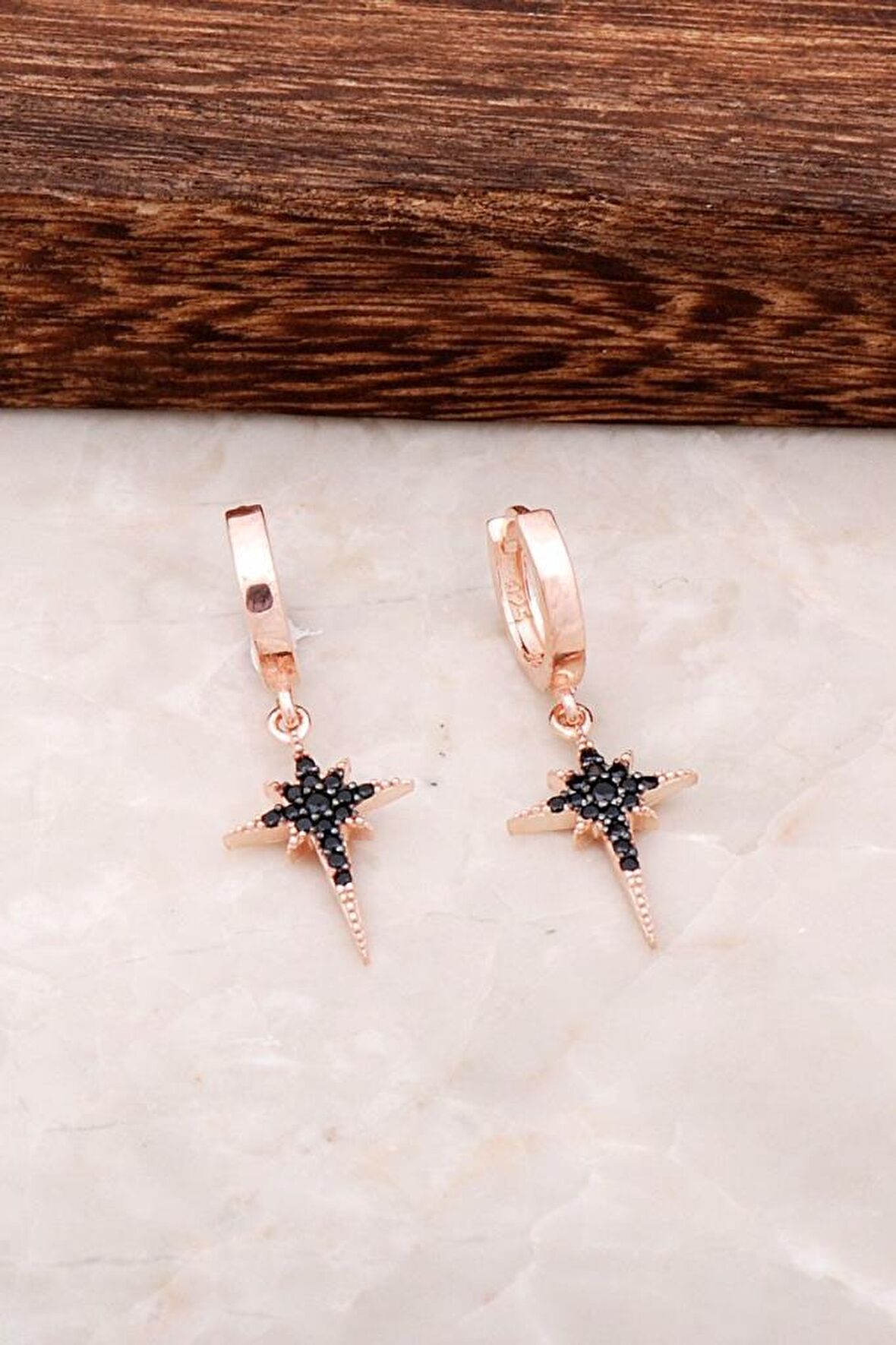 Kutup Yıldızı Tasarımlı Rose Gümüş Halka Küpe 4441