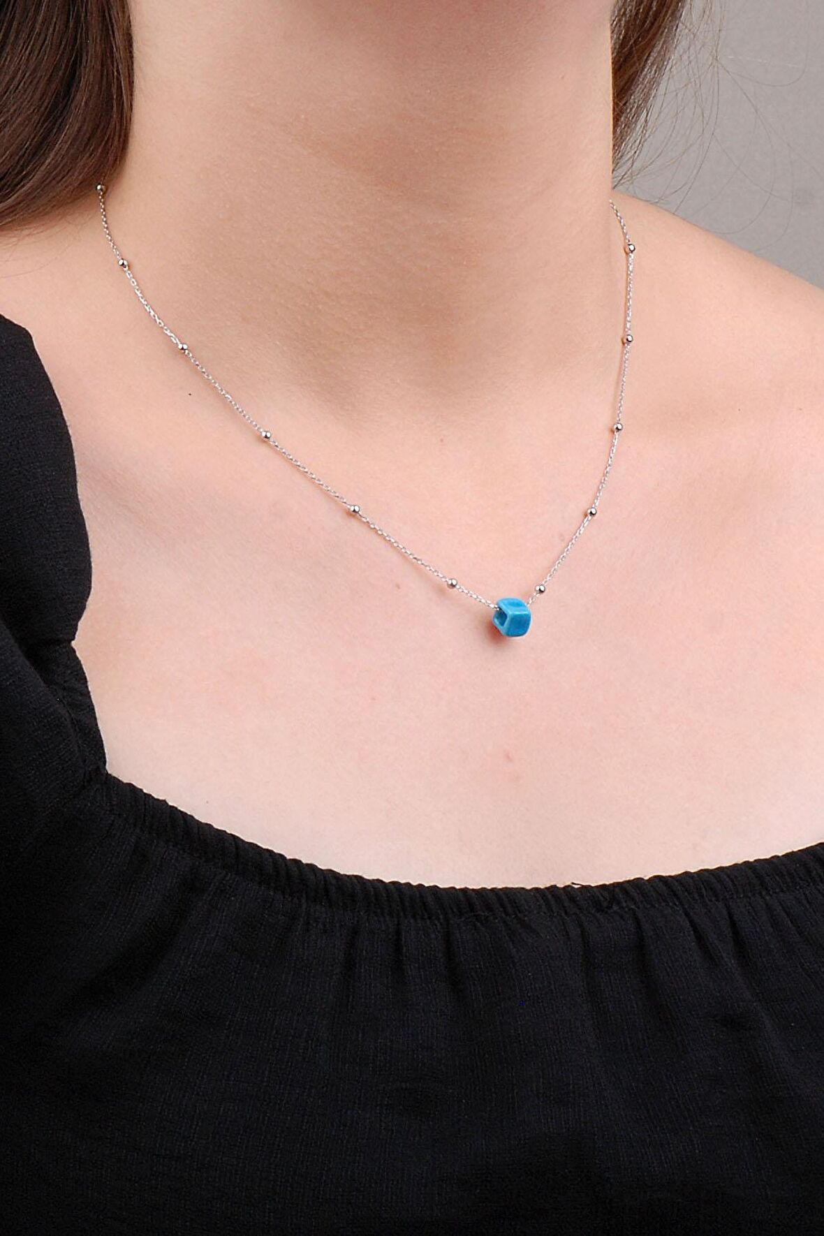 Turkuaz Sıra Toplu Gümüş Kolye 6648