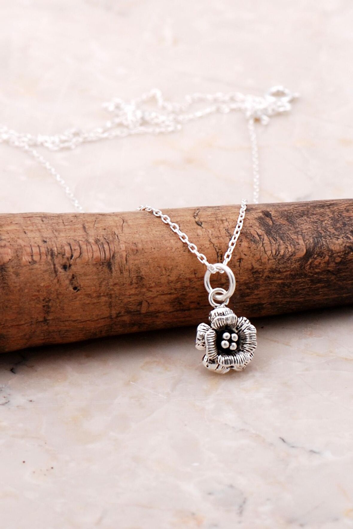 Mini Çiçekli Elişi Gümüş Kolye 7142