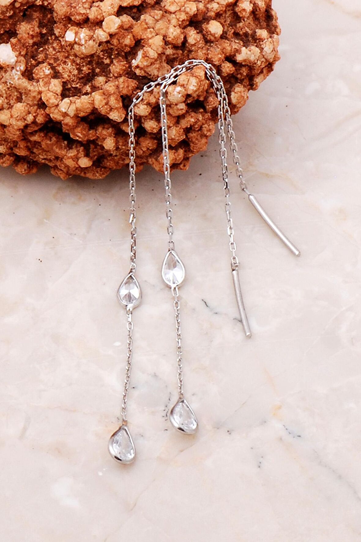 Damla Taşlı  Gümüş Zincir Küpe 5208