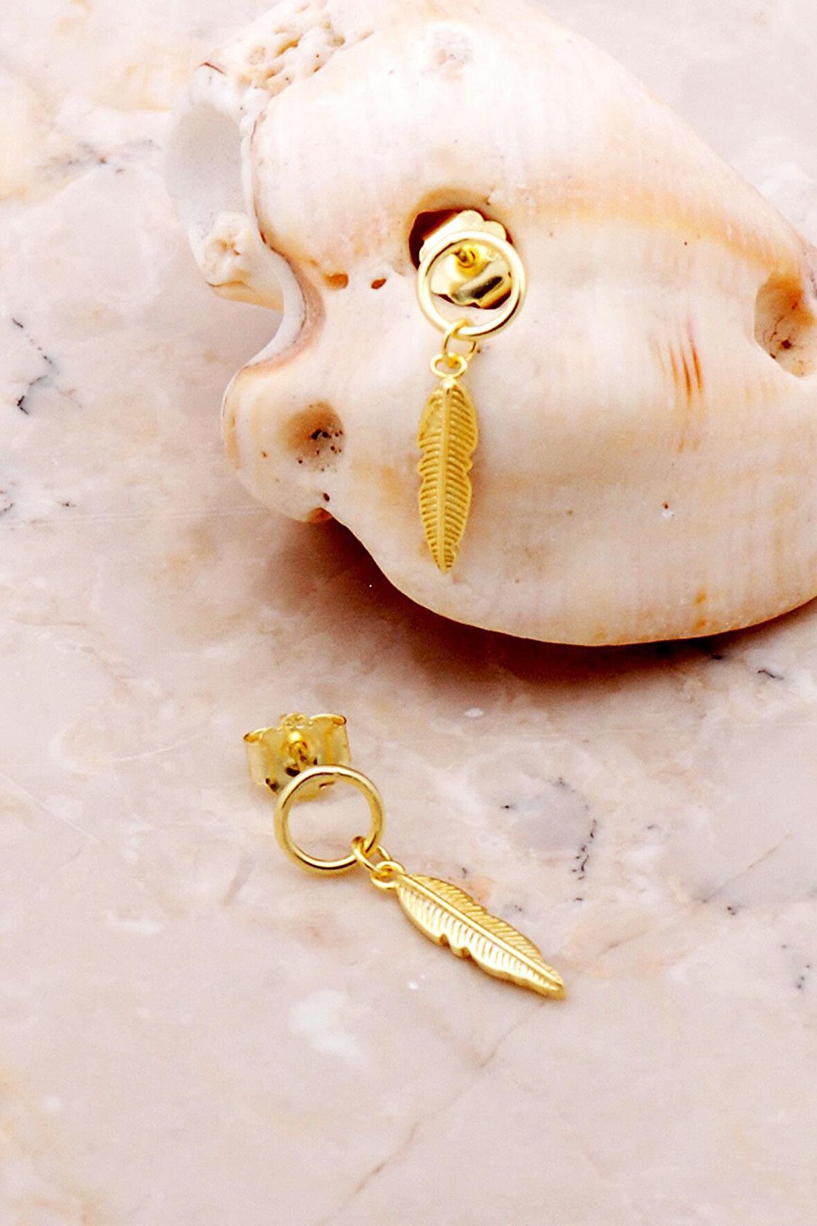 Altın Yaldızlı Yaprak Gümüş Küpe 5309