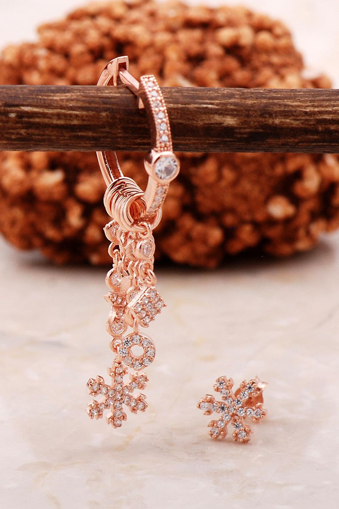 Kar Tanesi Rose Gümüş Kombin Şans Küpe 5465