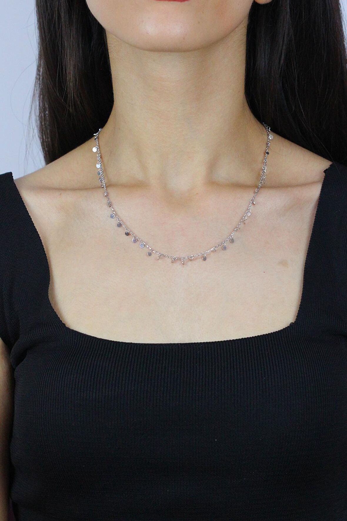 Pullu Rodyumlu Gümüş Choker Kolye 7263