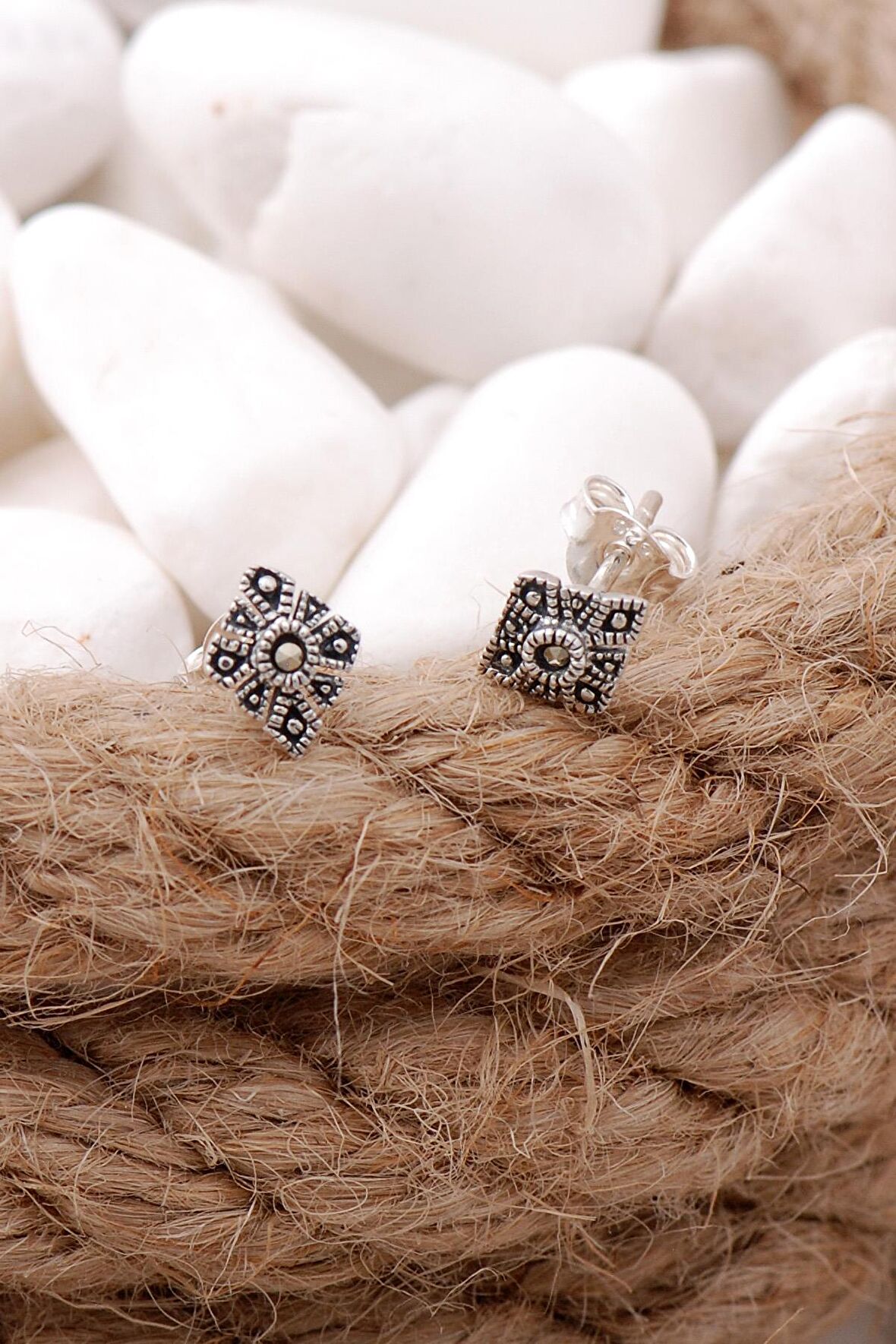 Markazit Taşlı Mini Gümüş Küpe 5727