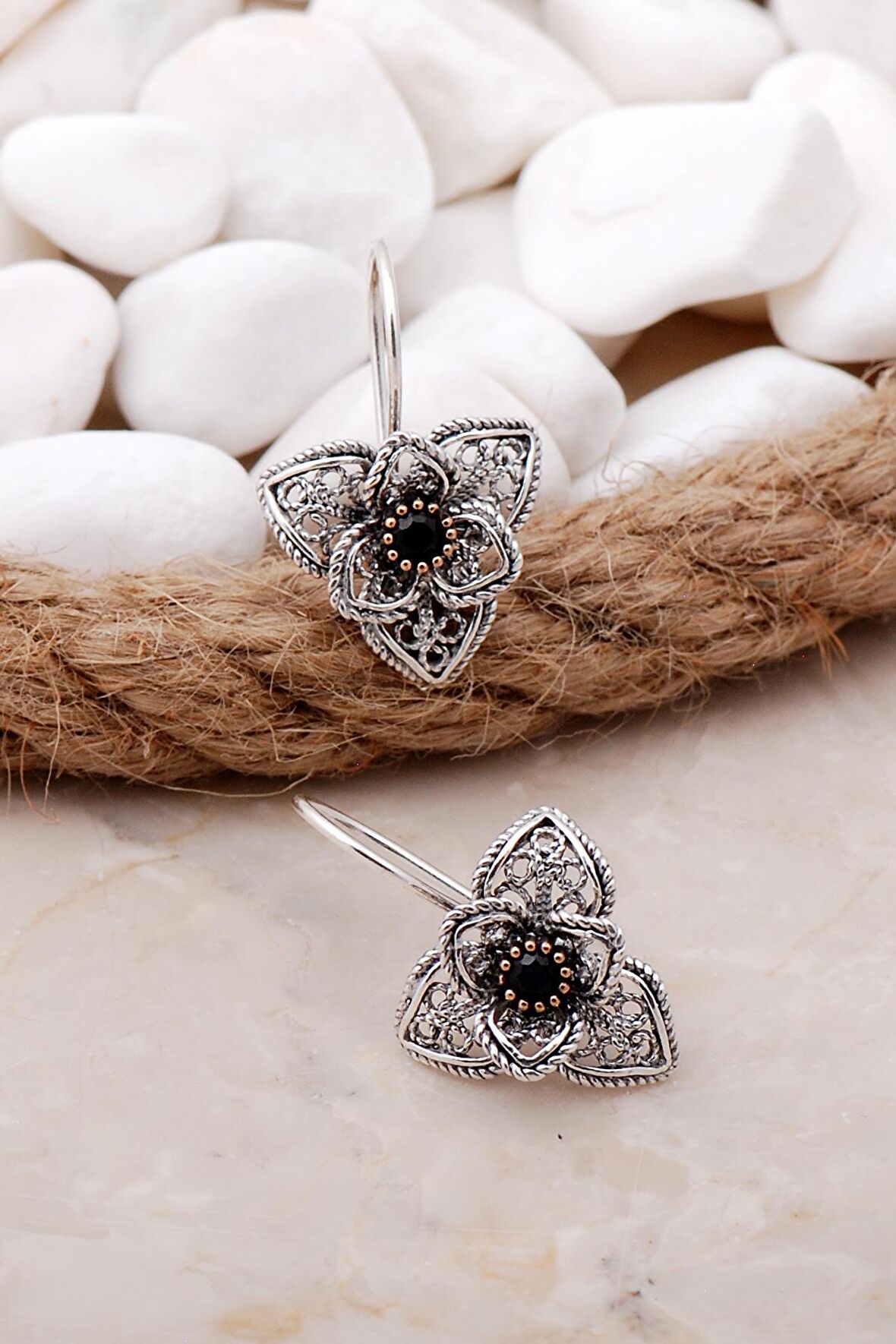 Safir Taşlı Telkari Açelya Çiçeği Gümüş Küpe 5787