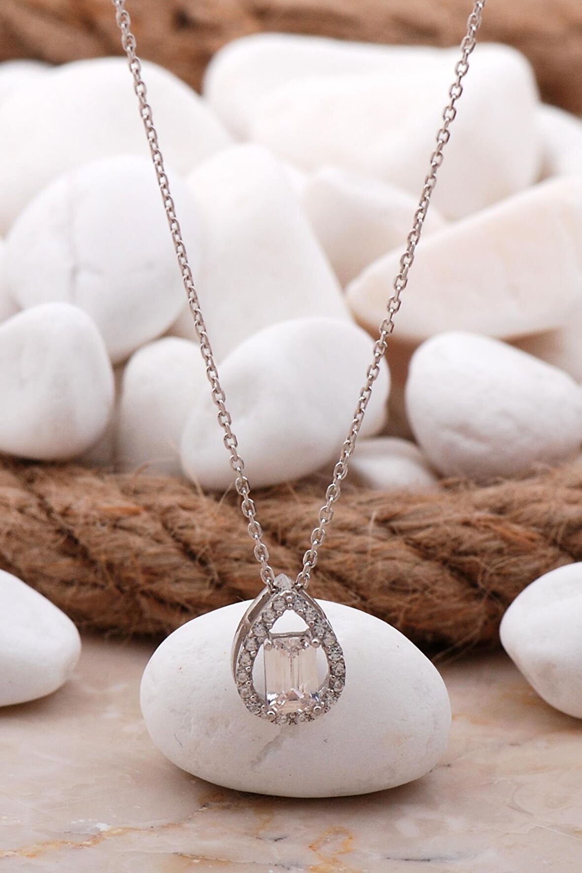 Baget Damla Rodyumlu Gümüş Kolye 7728