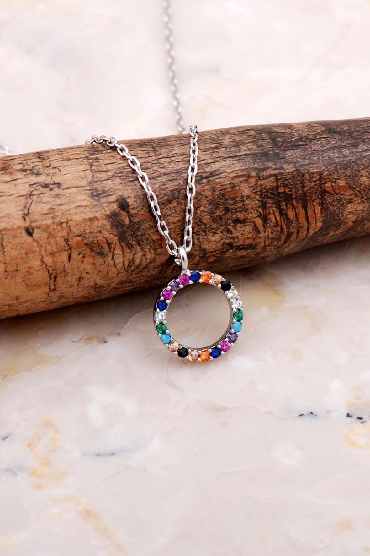 Halka Tamtur Mix Taşlı Rodyumlu Gümüş Kolye 7837