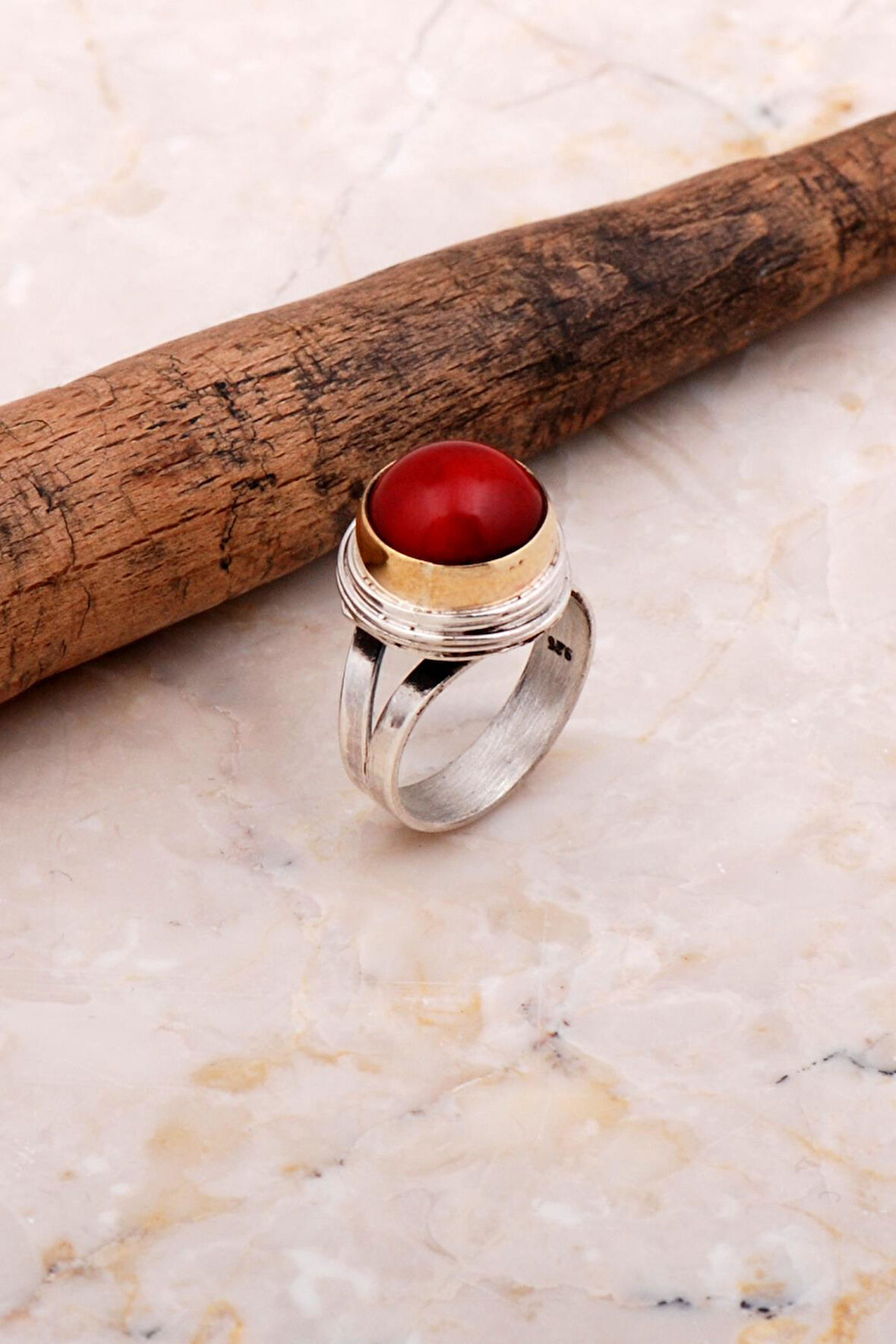 Mercan Taşlı Tel Sarma Elişi Gümüş Yüzük 3728