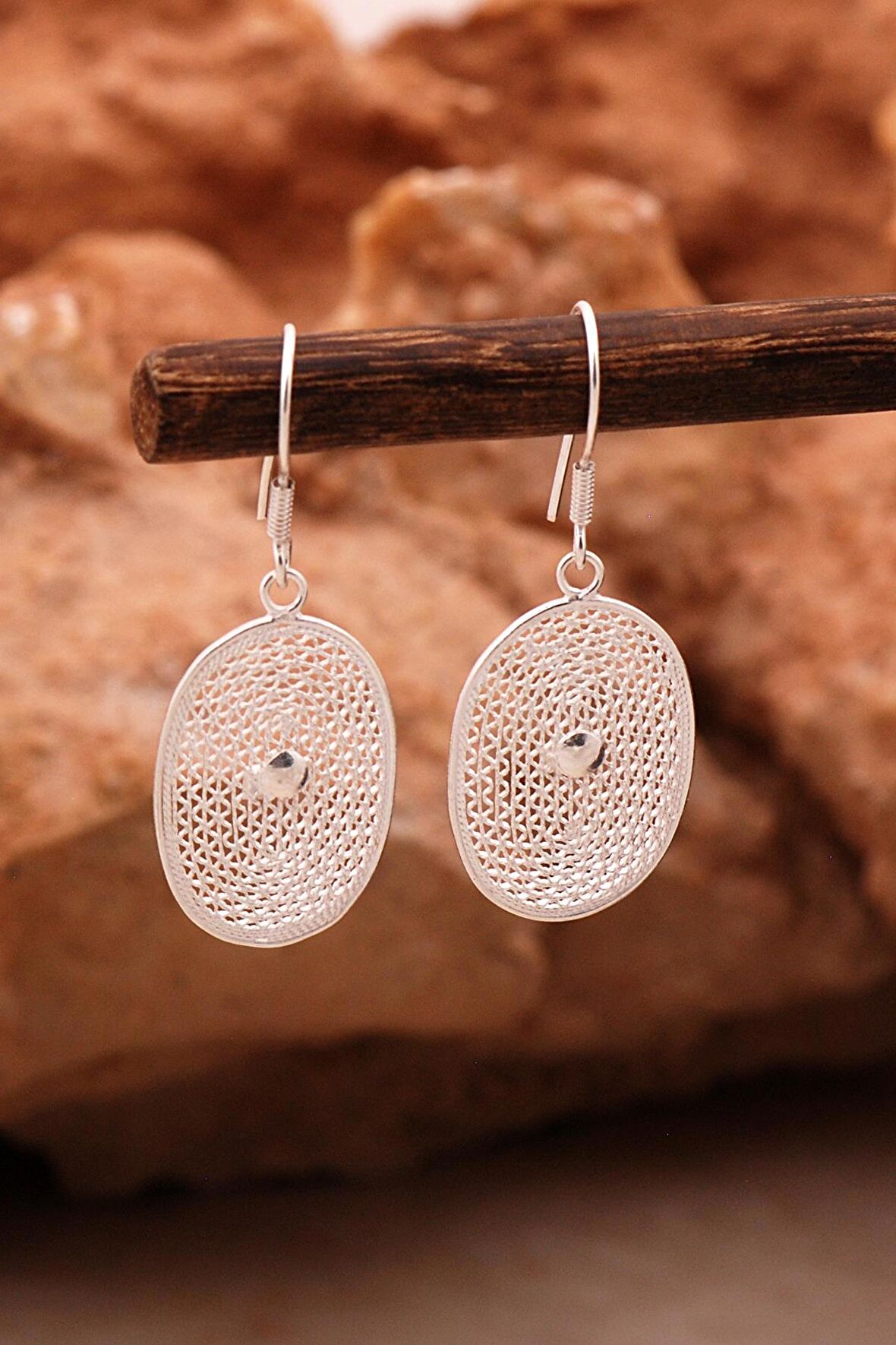 Oval Tasarım Elişi Telkari Gümüş Küpe 6123