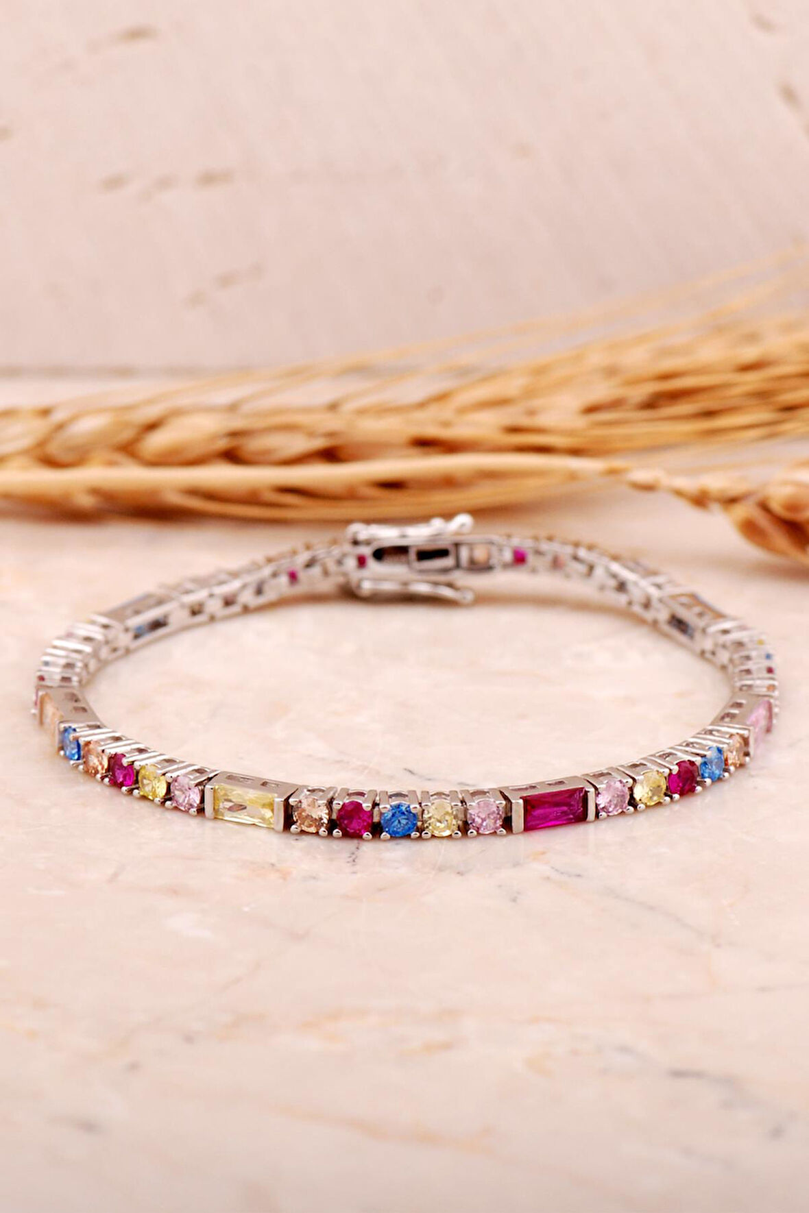 Baget Su Yolu Renkli Taşlı Rodyumlu Gümüş Bileklik 4482