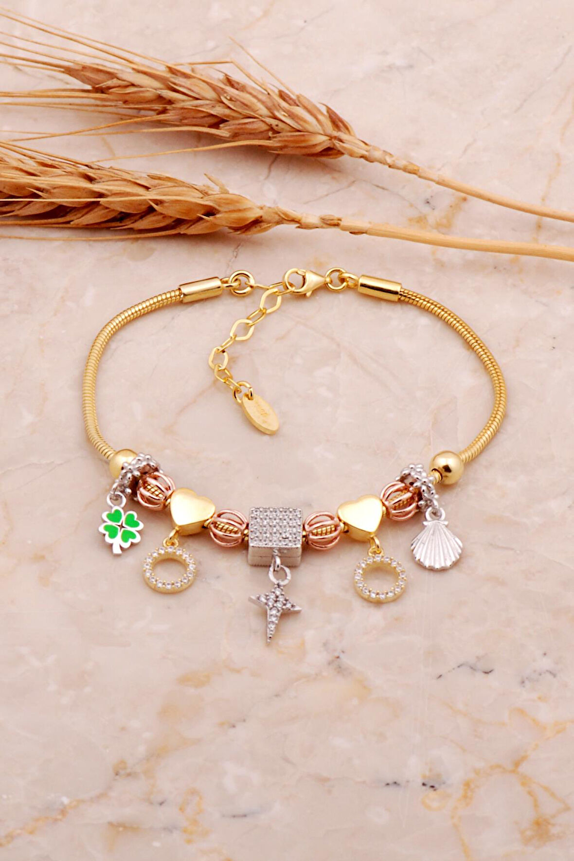 Kare Tasarım Mineli Altın Kaplama Gümüş Şans Bileklik 4529