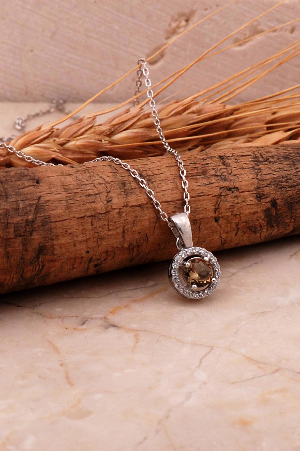 Renk Değiştiren Sultan Taşlı Rodyumlu Gümüş Kolye 7965