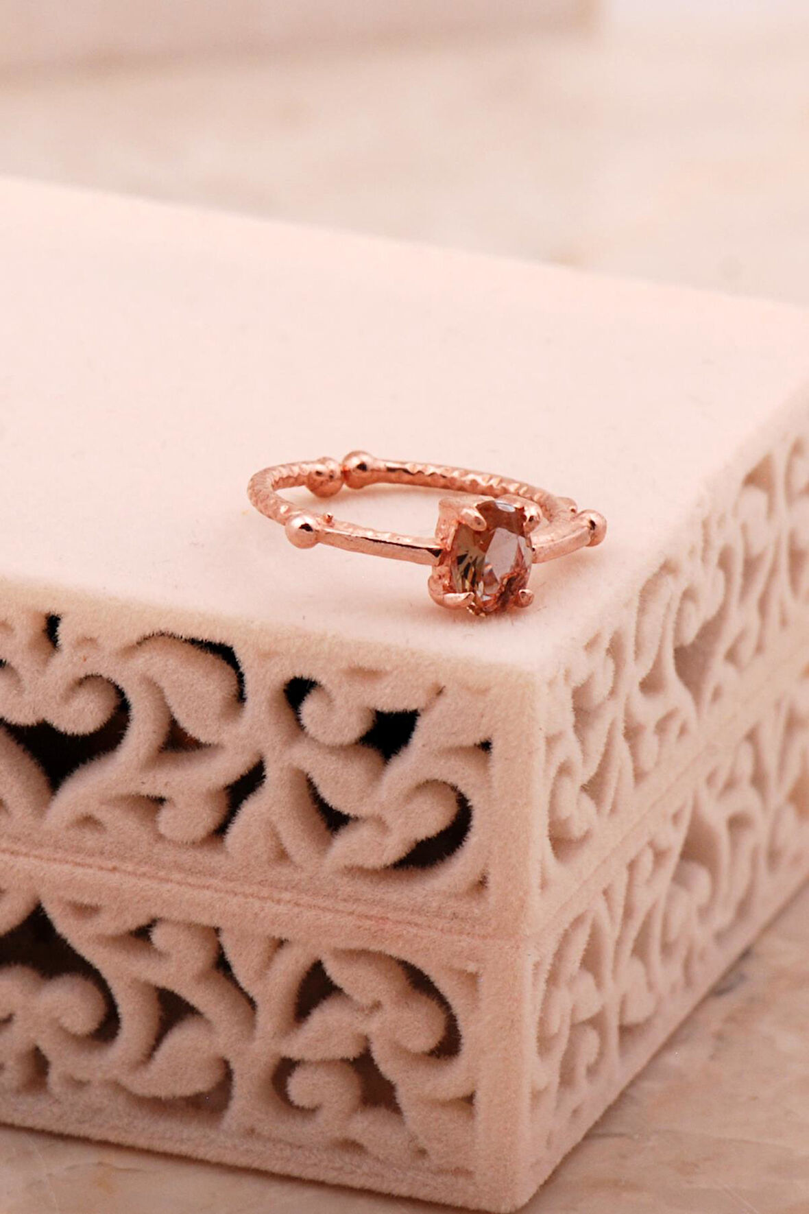 Sultan Taşlı Renk Değiştiren Rose Gümüş Yüzük